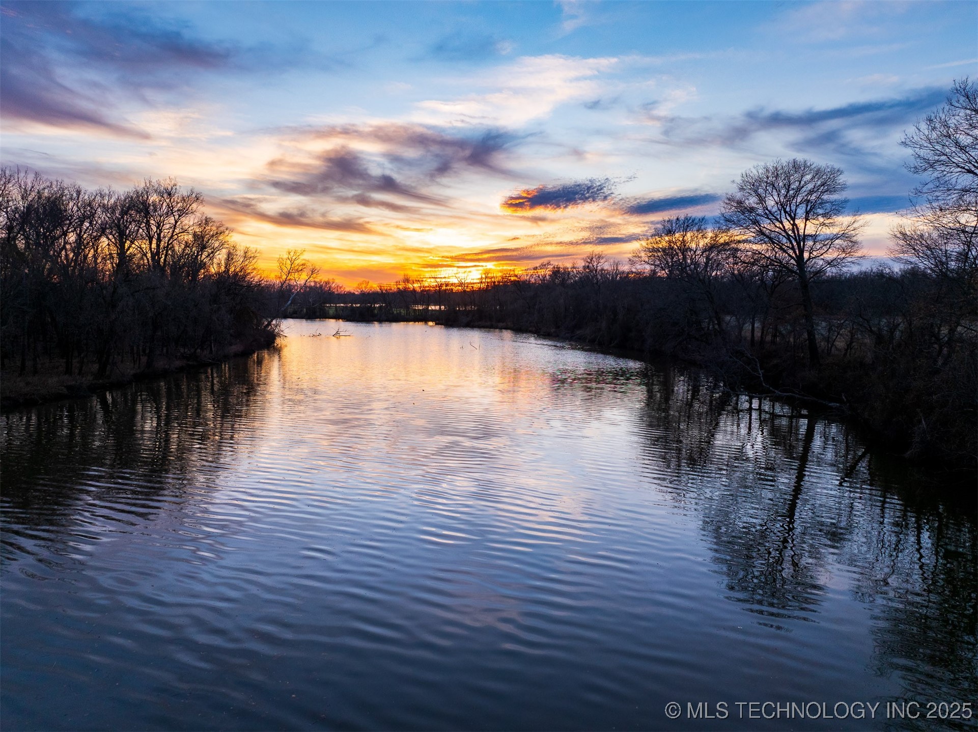 23 E 750 Road Property Photo 11