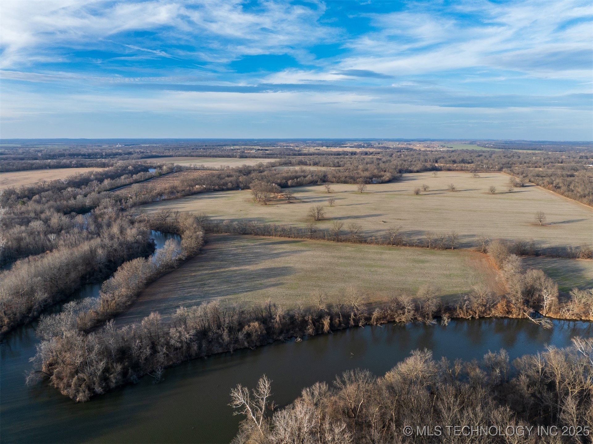 23 E 750 Road Property Photo 20