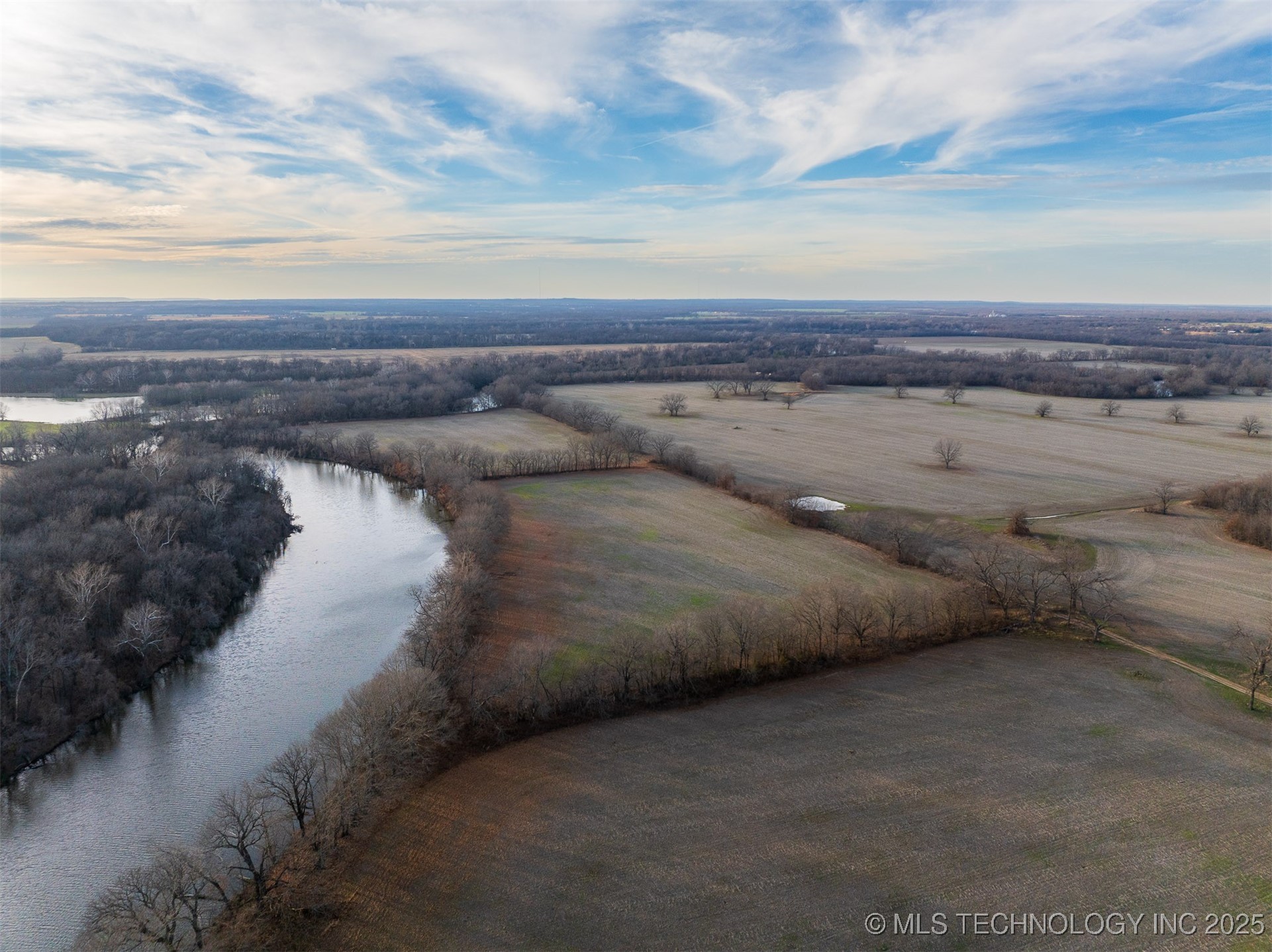 23 E 750 Road Property Photo 21