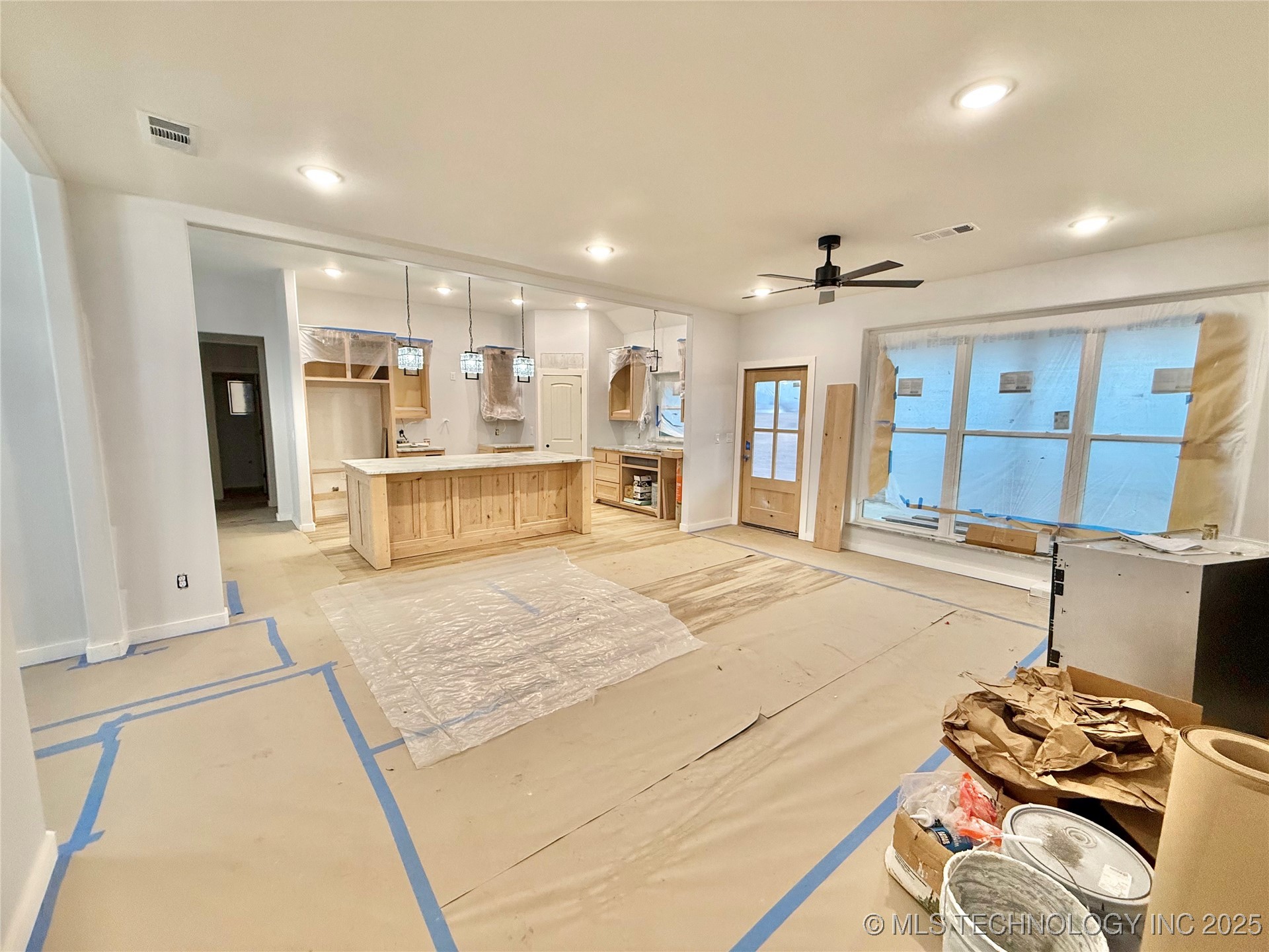 16325 Meadow View Road Property Photo 6