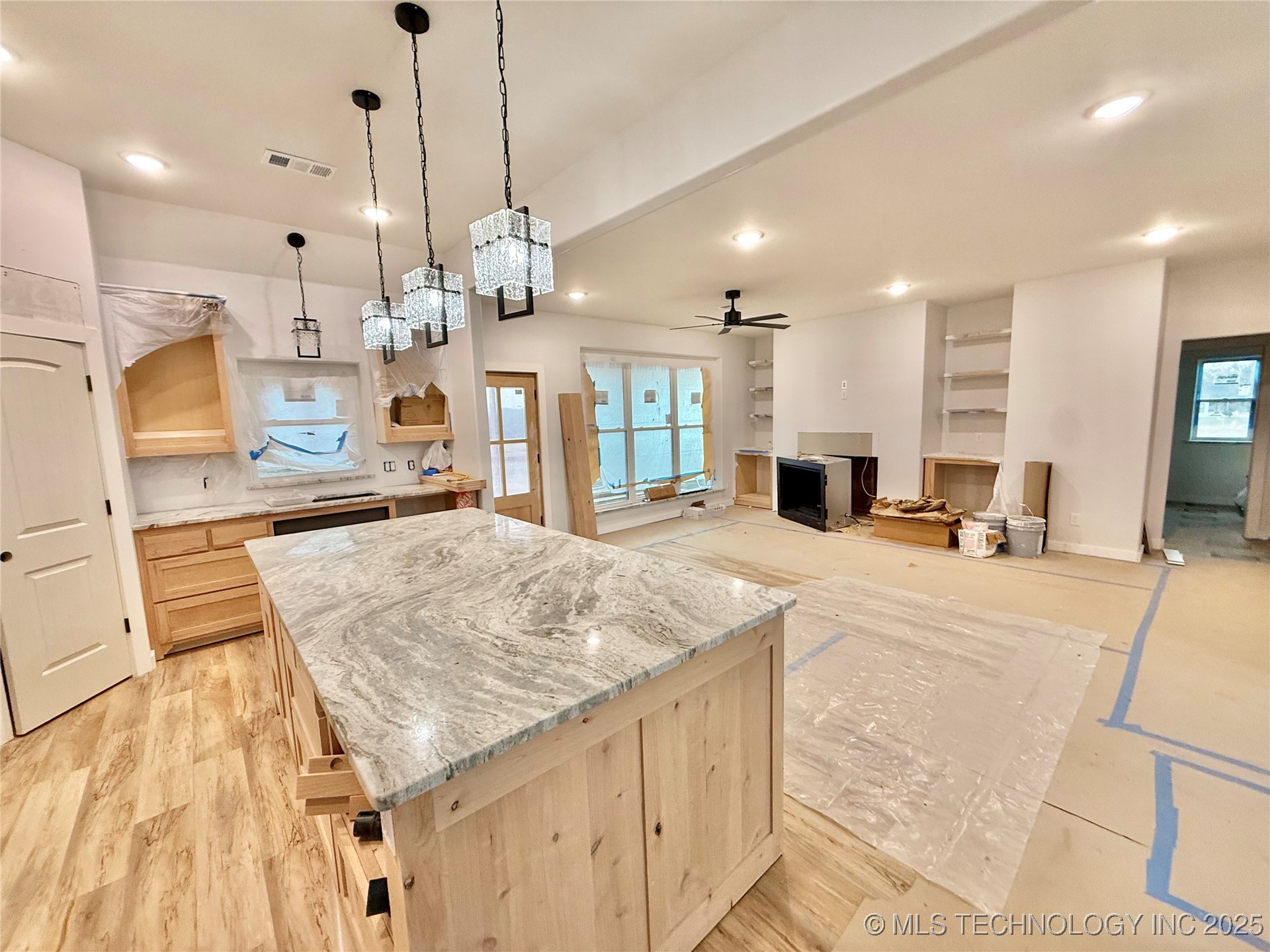 16325 Meadow View Road Property Photo 9