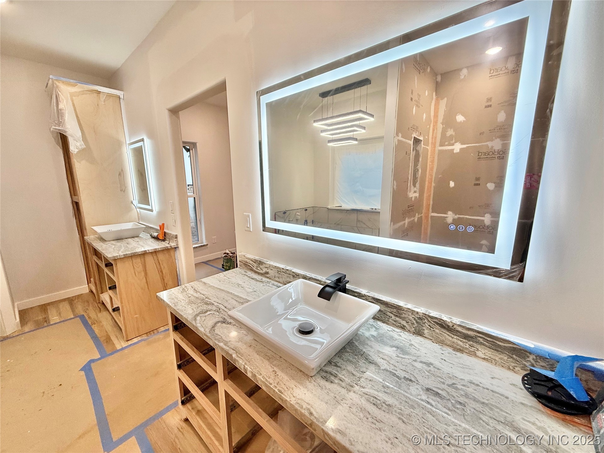 16325 Meadow View Road Property Photo 19