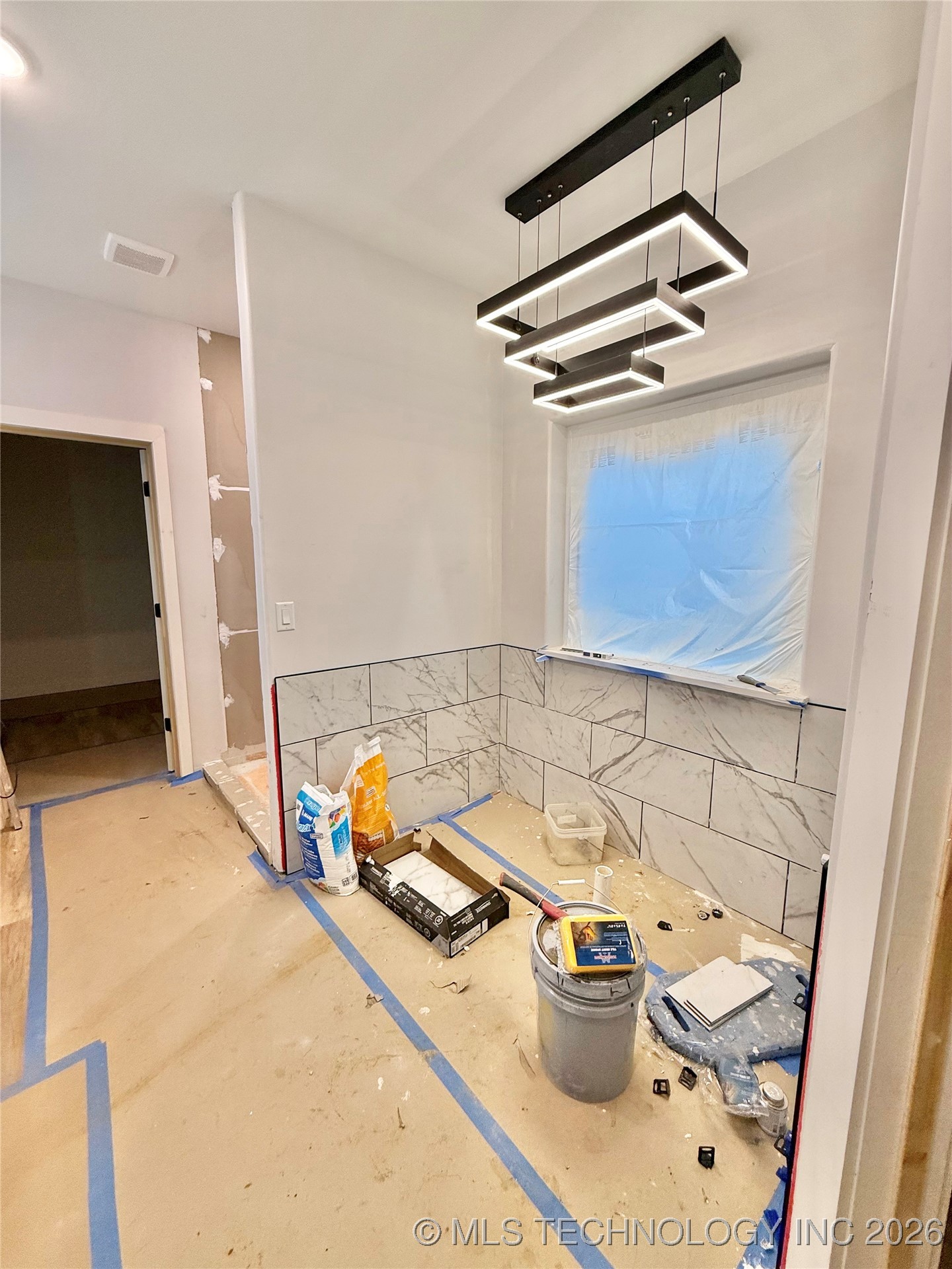 16325 Meadow View Road Property Photo 21