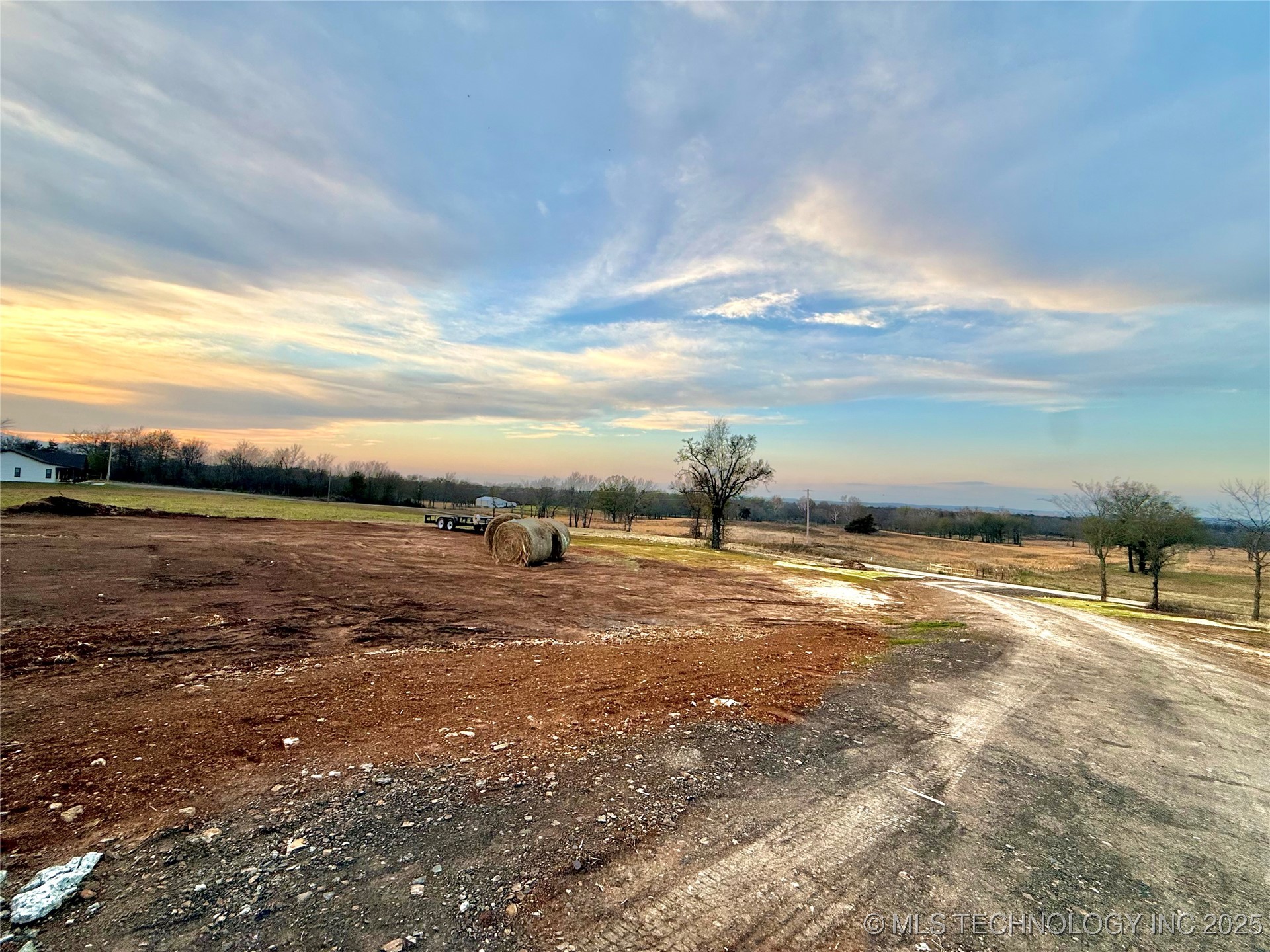 16325 Meadow View Road Property Photo 35