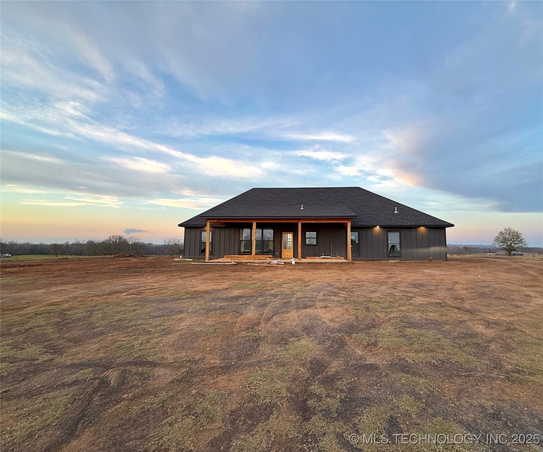 16325 Meadow View Road Property Photo 36