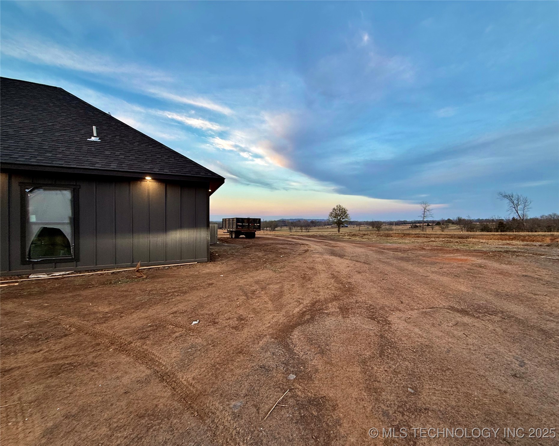 16325 Meadow View Road Property Photo 41