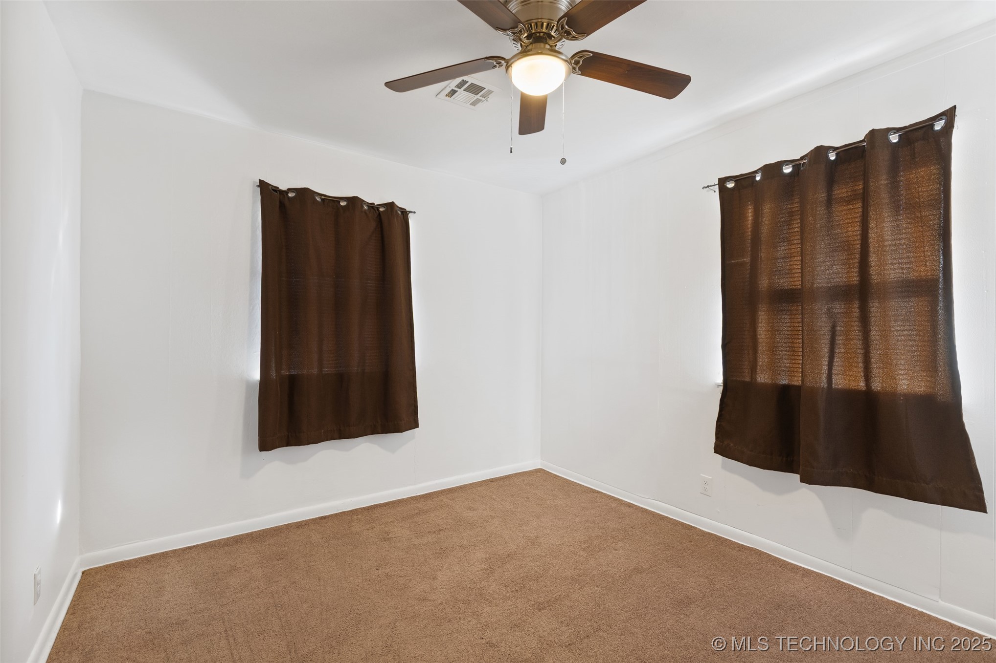 4912 N Saint Louis Avenue Property Photo 8