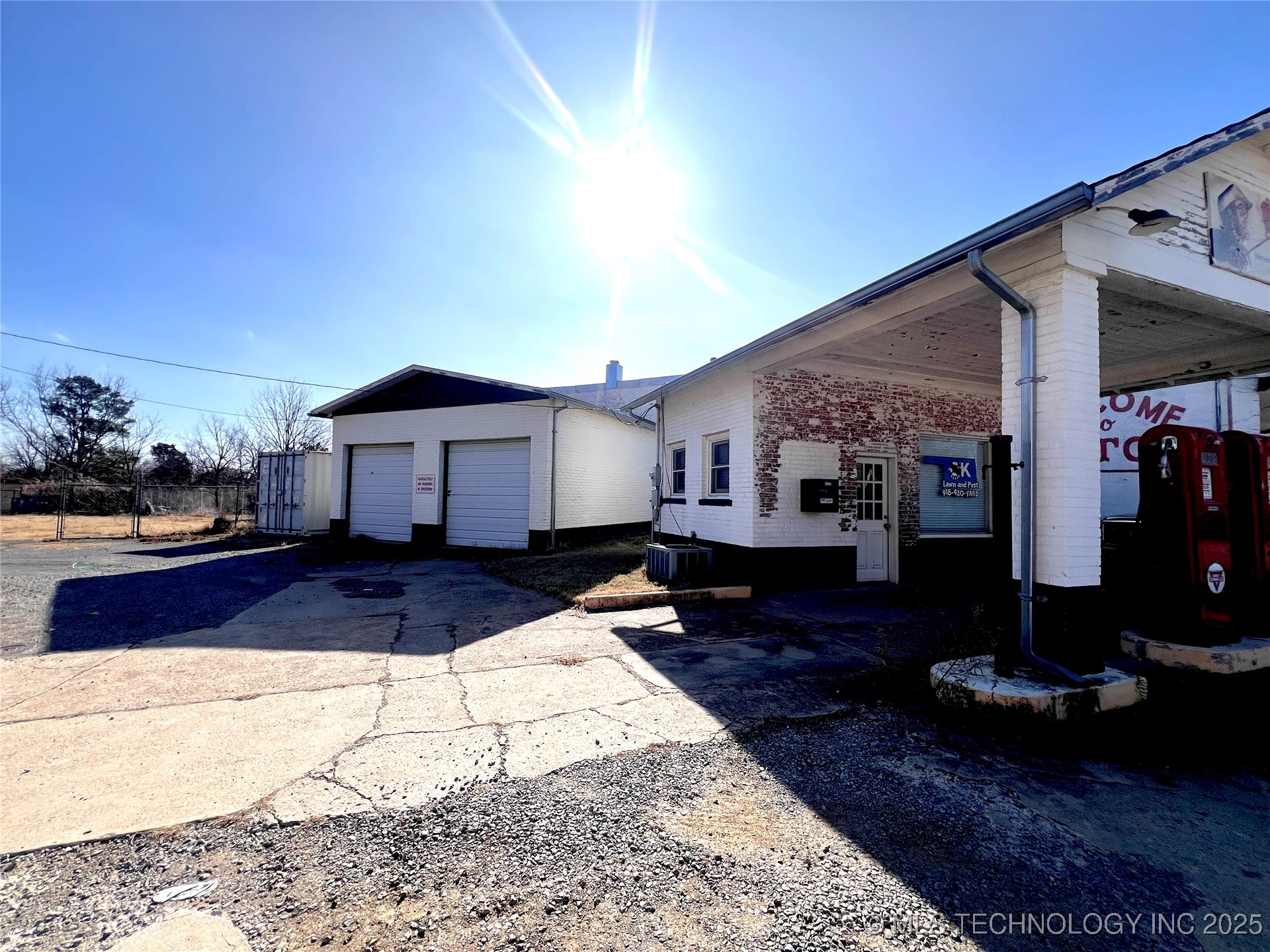 2654 N Main Street Property Photo 5