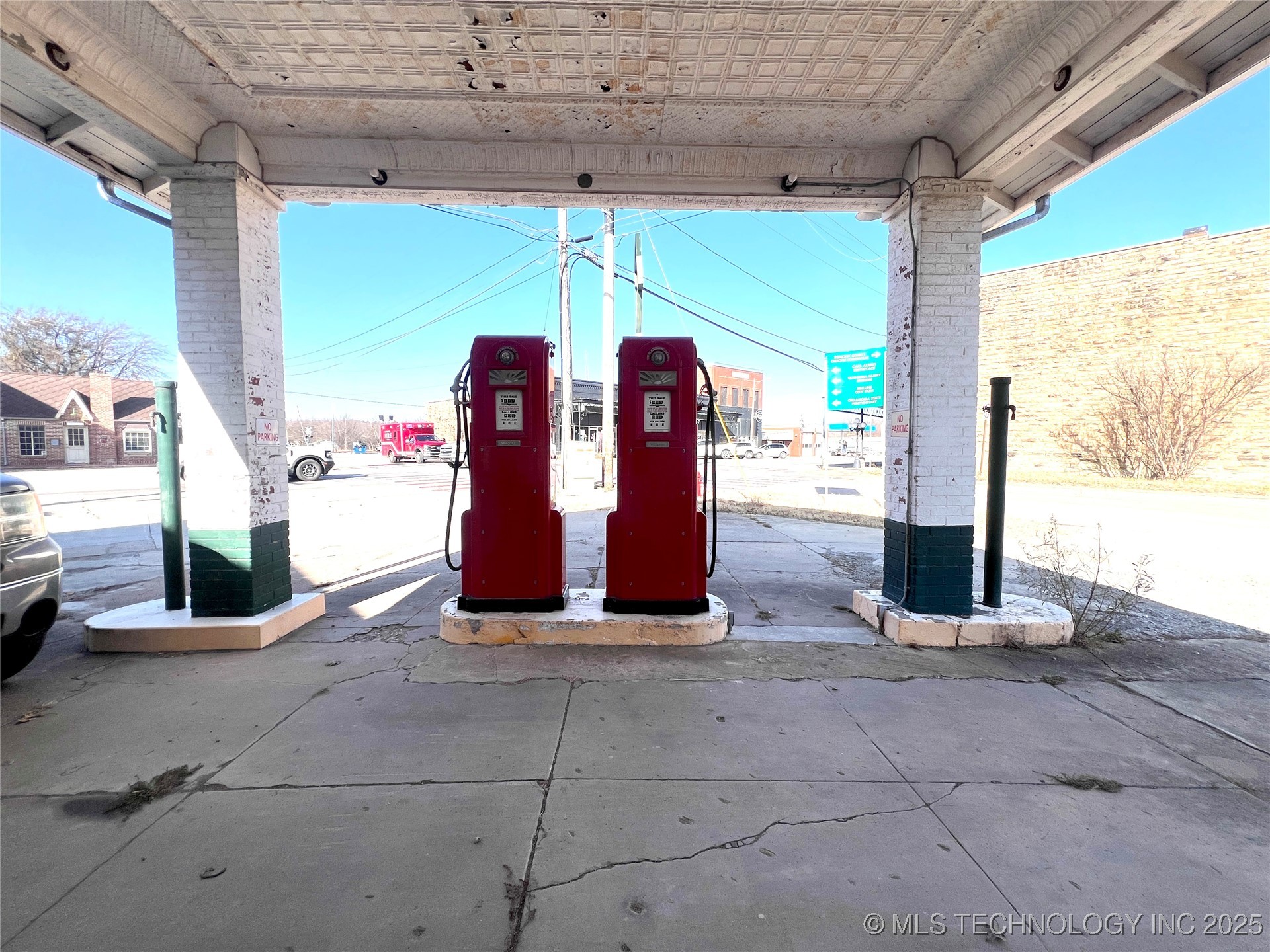 2654 N Main Street Property Photo 7