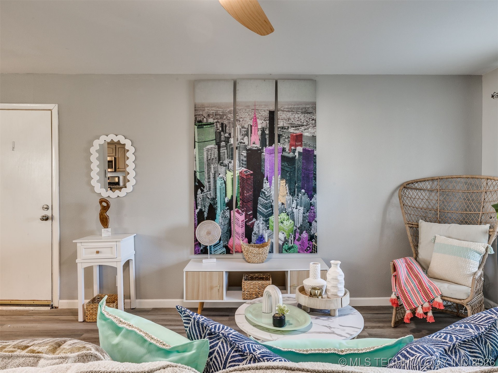 3714 E 40th Street Property Photo 9