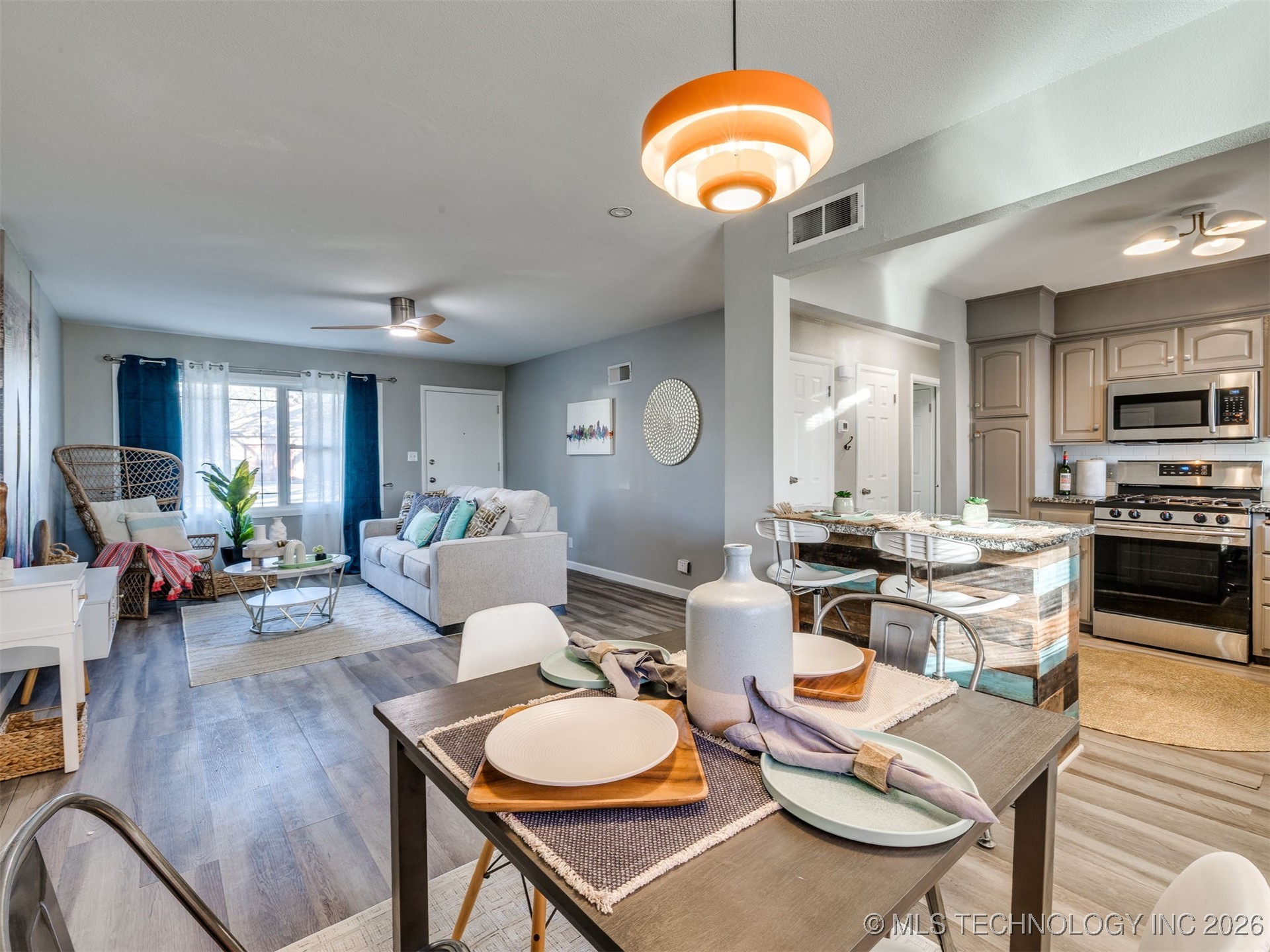 3714 E 40th Street Property Photo 14