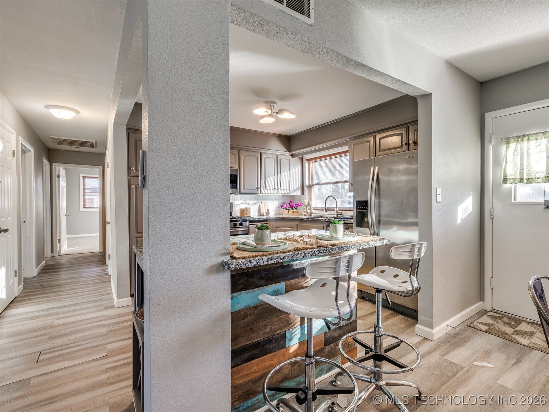 3714 E 40th Street Property Photo 31