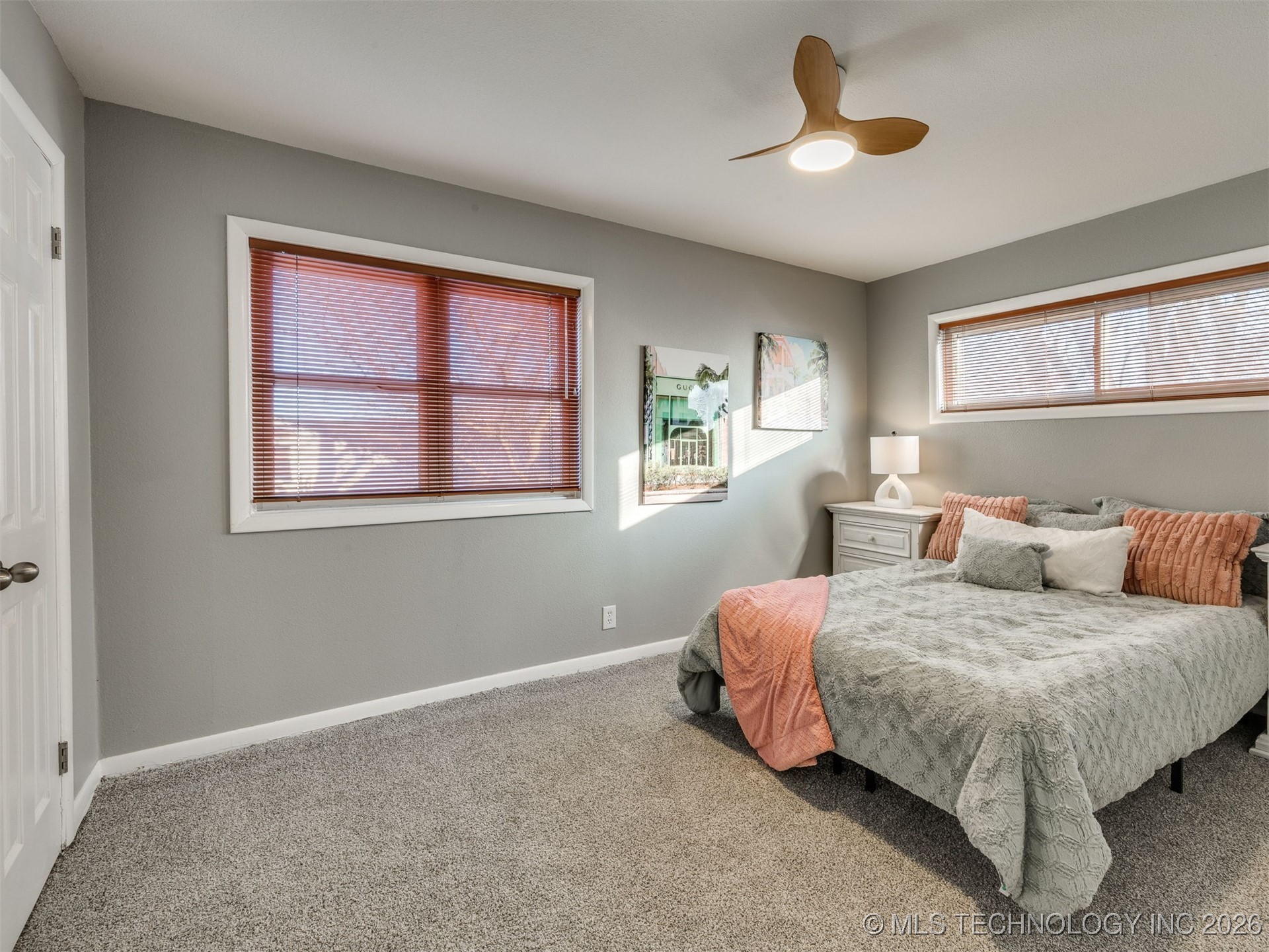 3714 E 40th Street Property Photo 32