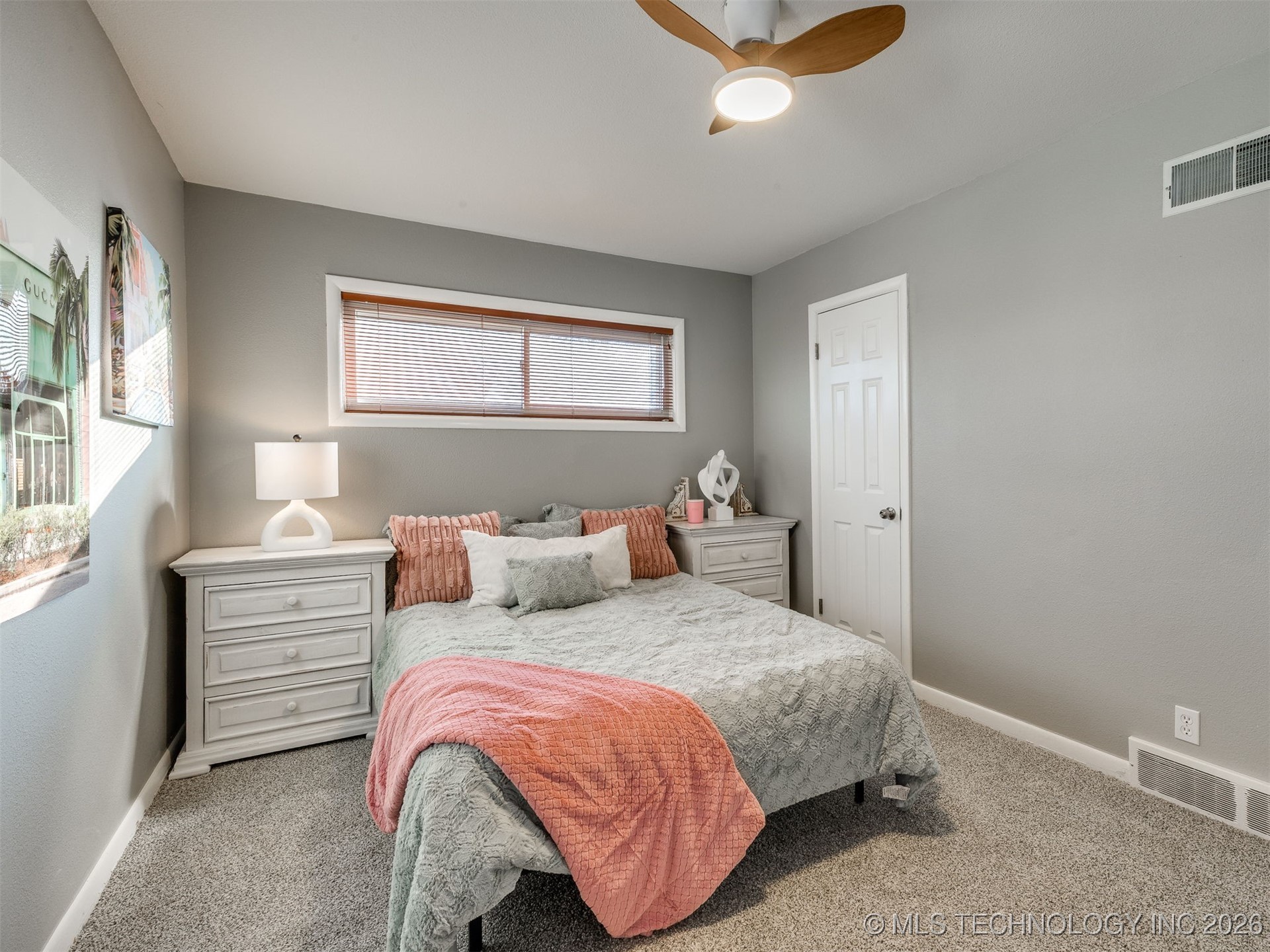 3714 E 40th Street Property Photo 35