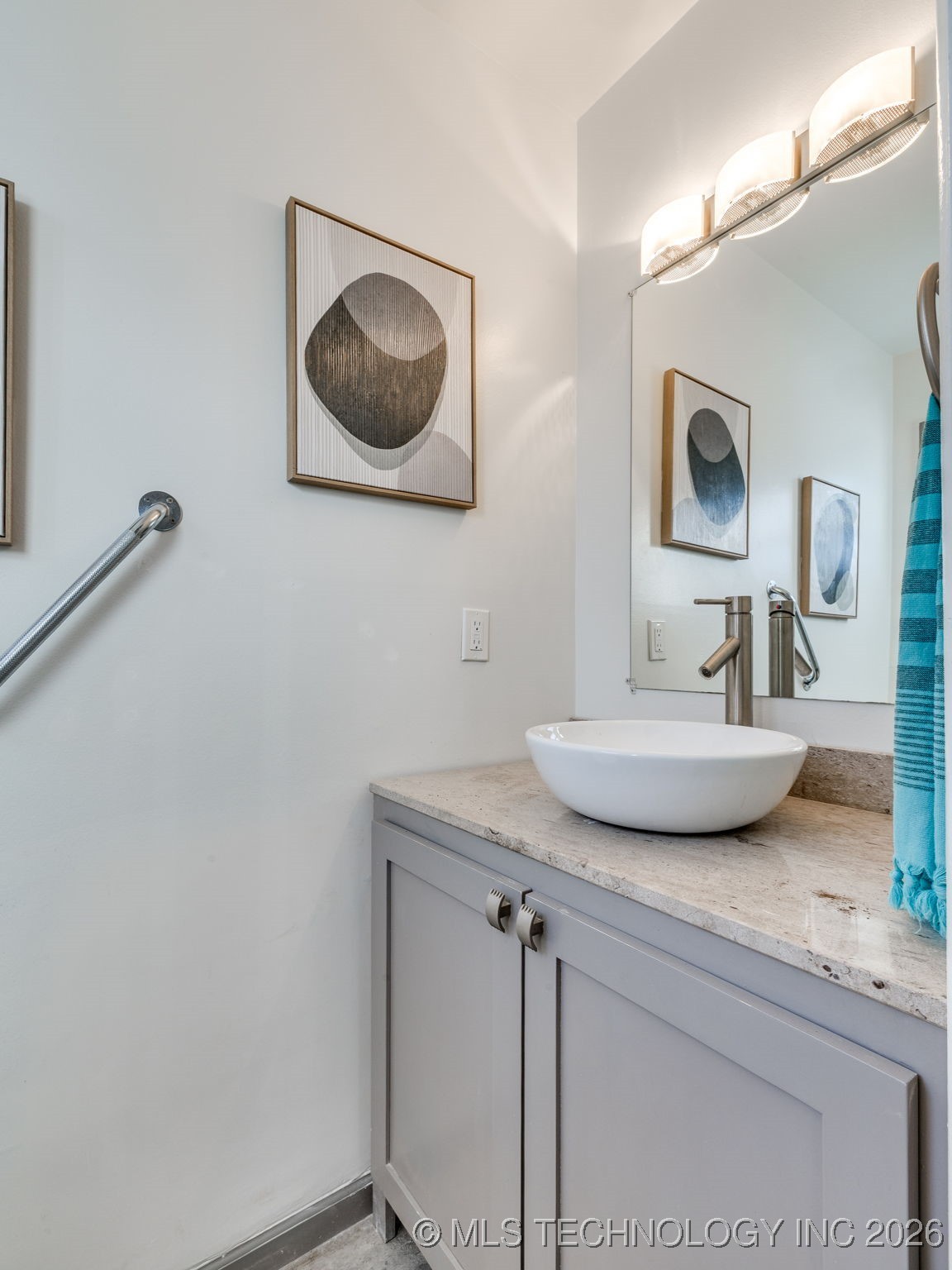 3714 E 40th Street Property Photo 38