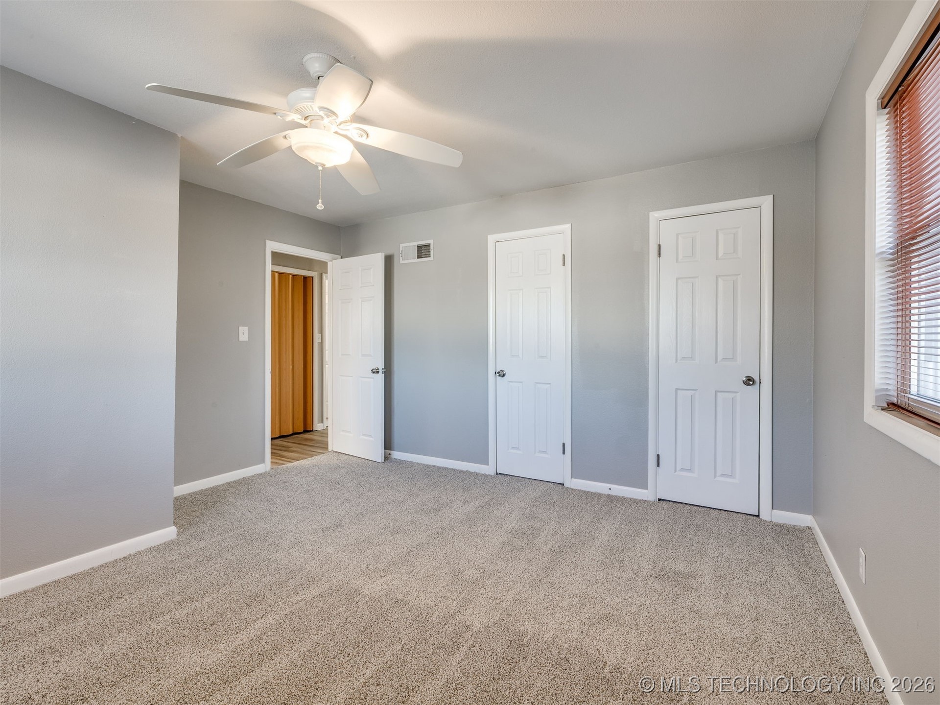 3714 E 40th Street Property Photo 43