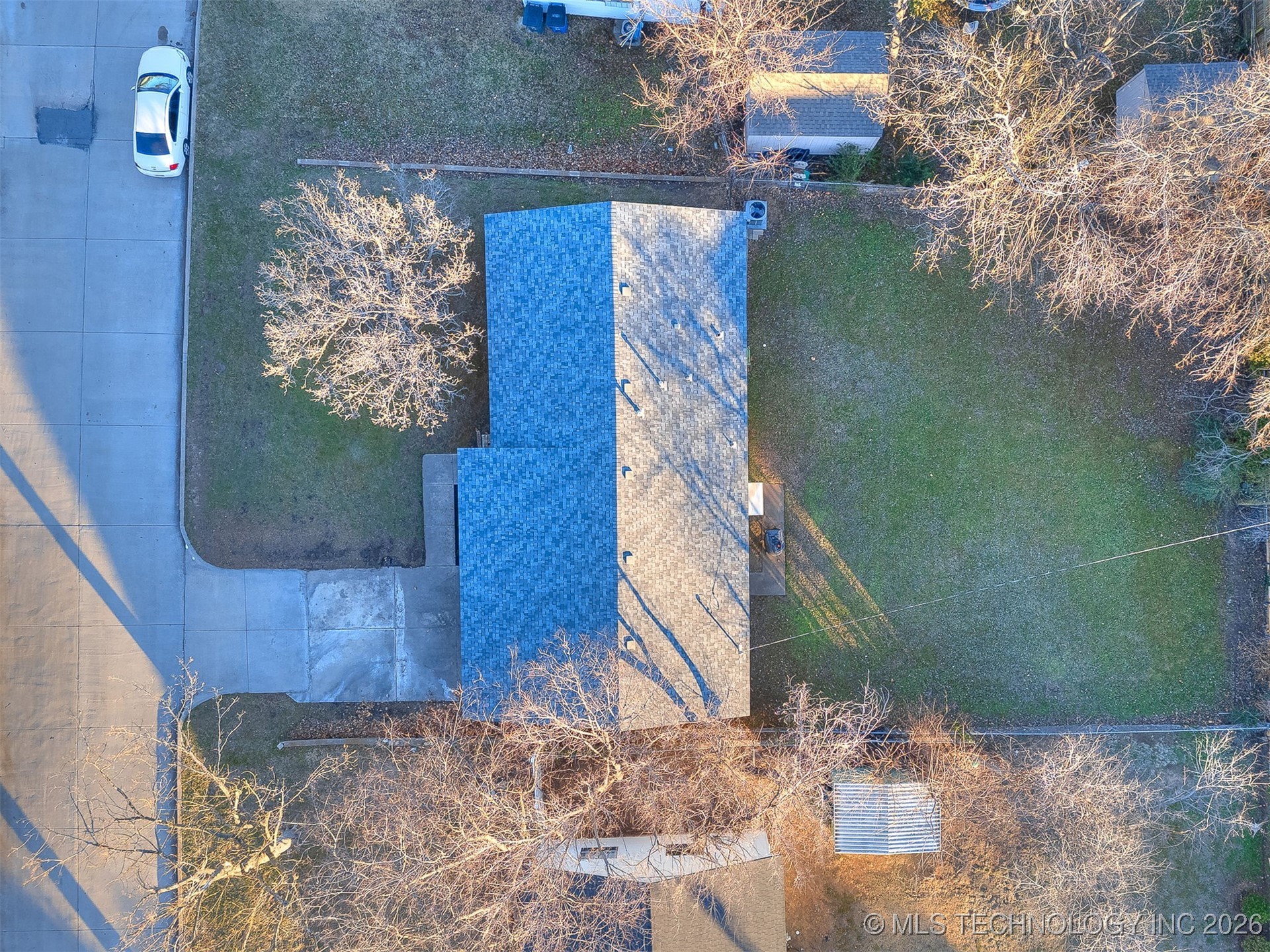 3714 E 40th Street Property Photo 50