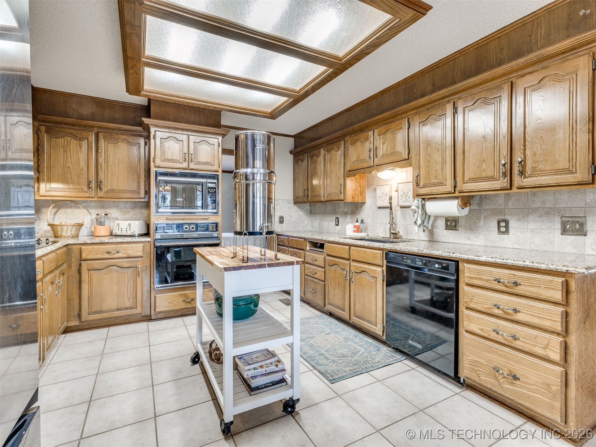 7304 E 87th Street Property Photo 9