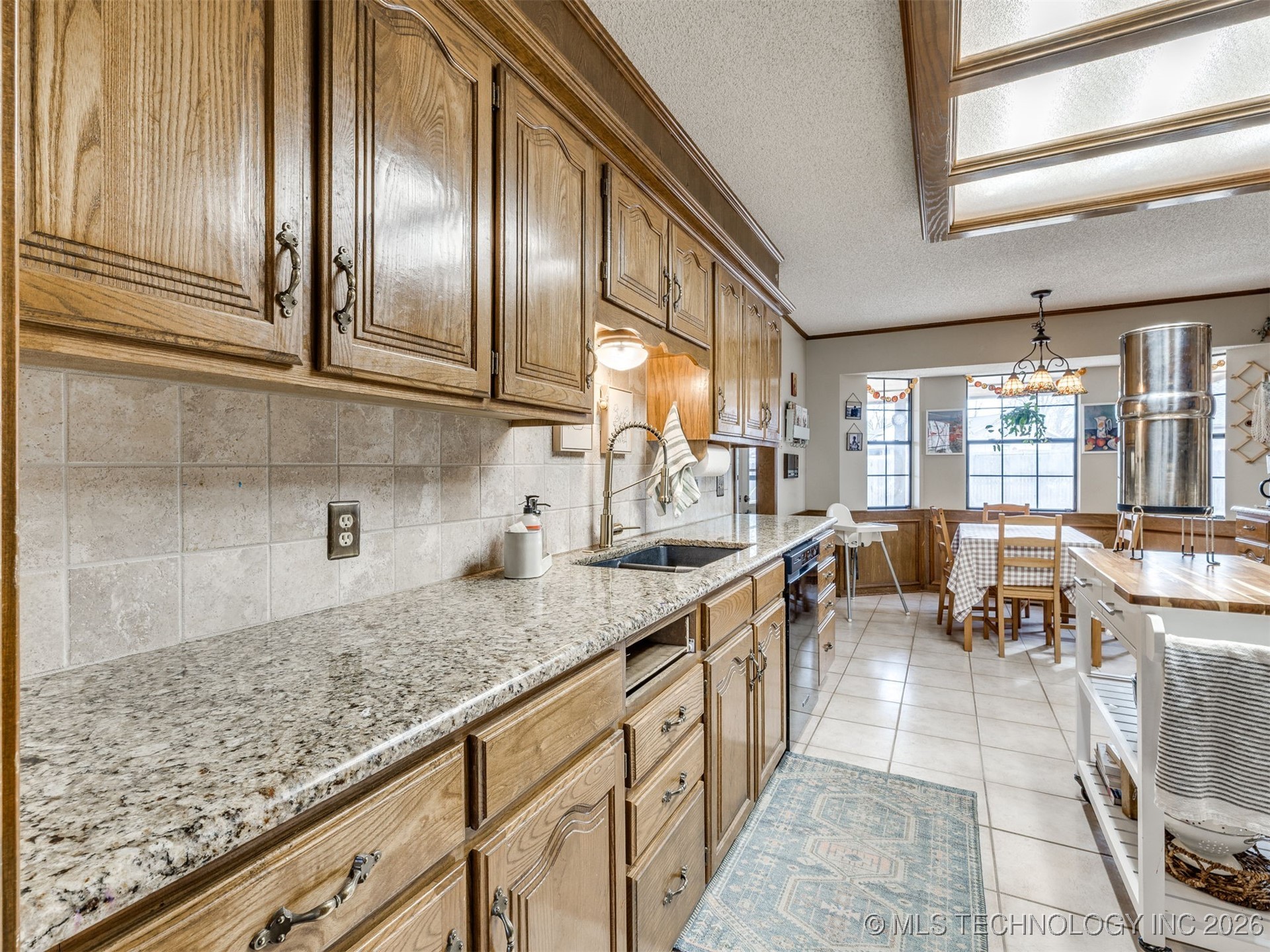 7304 E 87th Street Property Photo 11