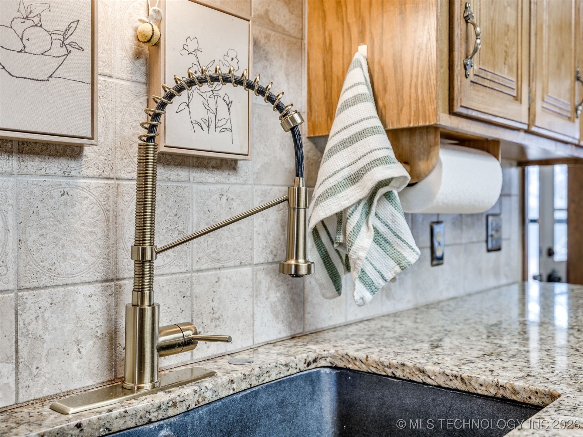 7304 E 87th Street Property Photo 12