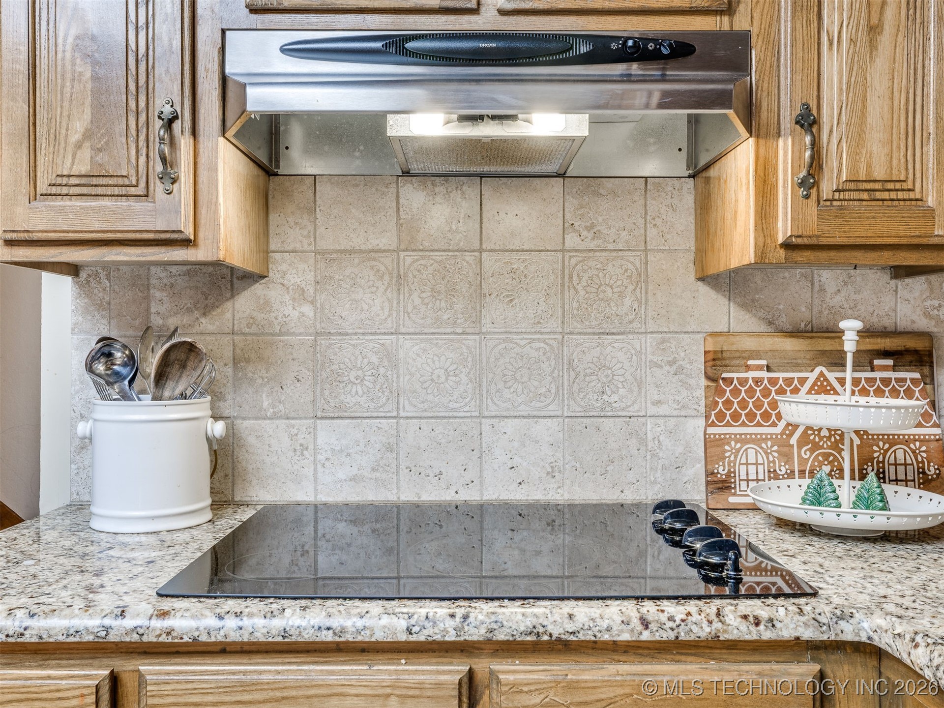 7304 E 87th Street Property Photo 13