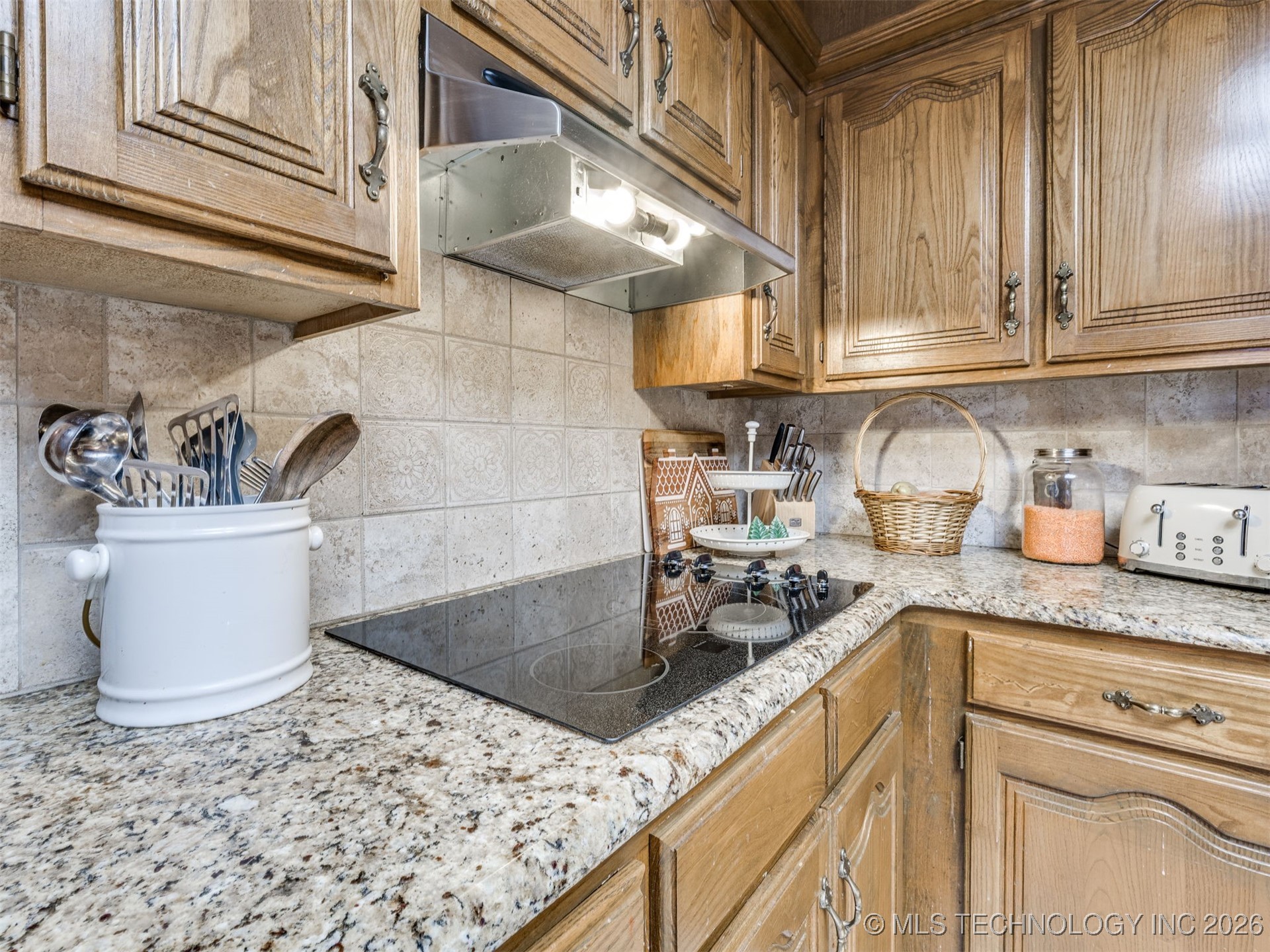 7304 E 87th Street Property Photo 14