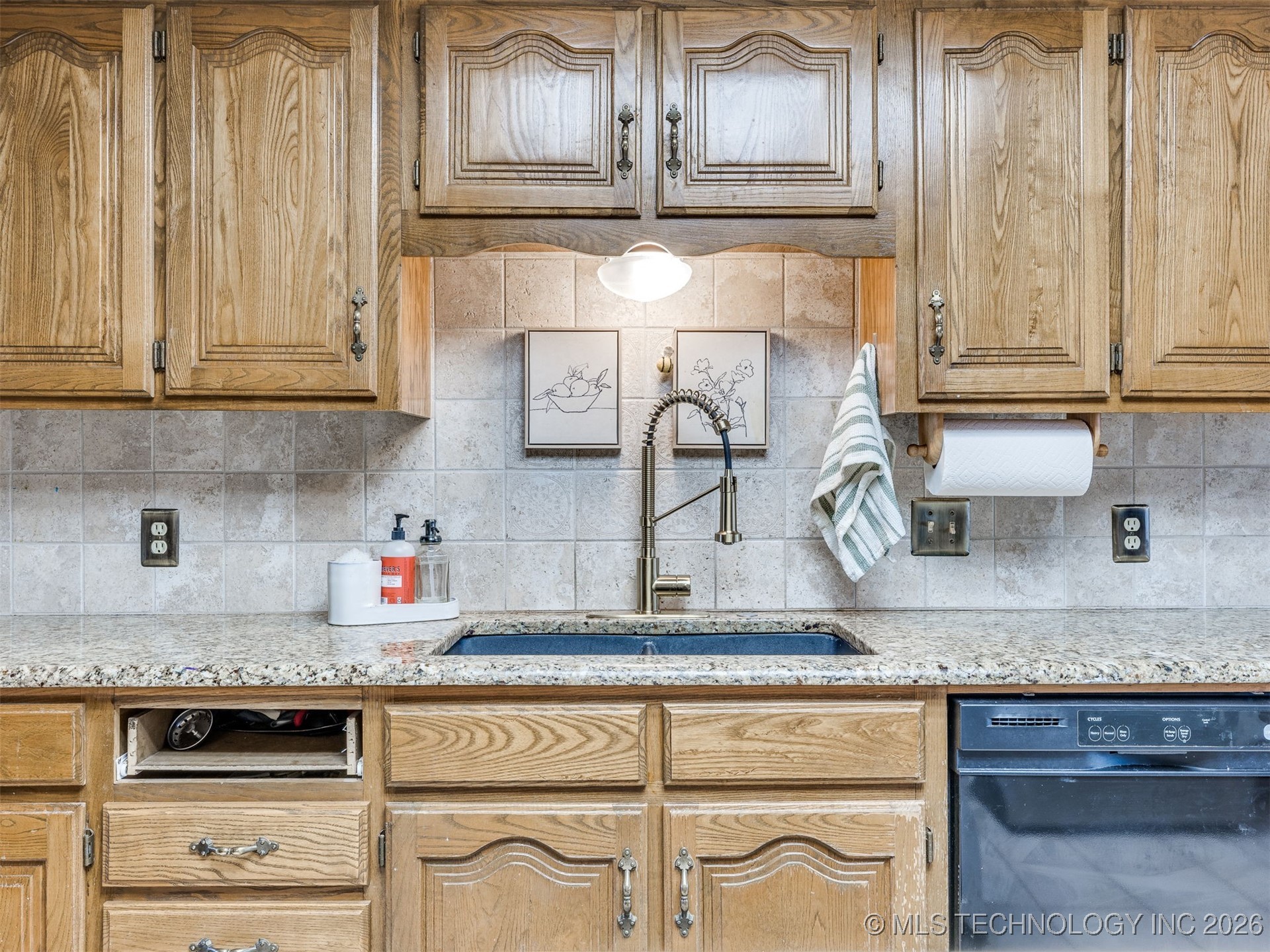 7304 E 87th Street Property Photo 16