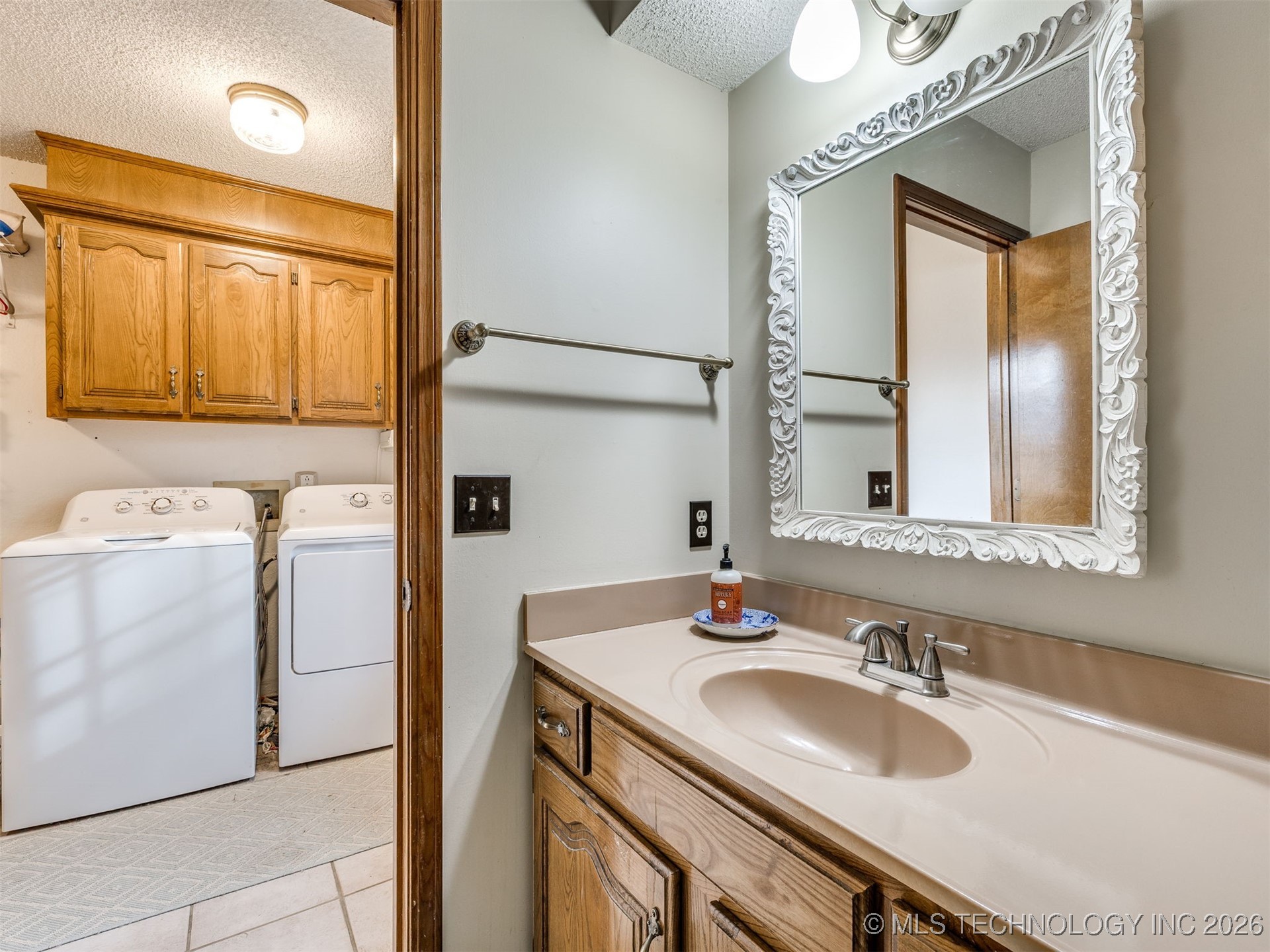 7304 E 87th Street Property Photo 52