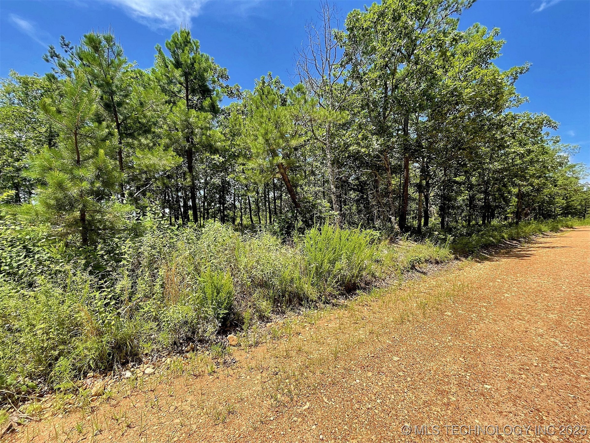 E 630 Road Property Photo 3