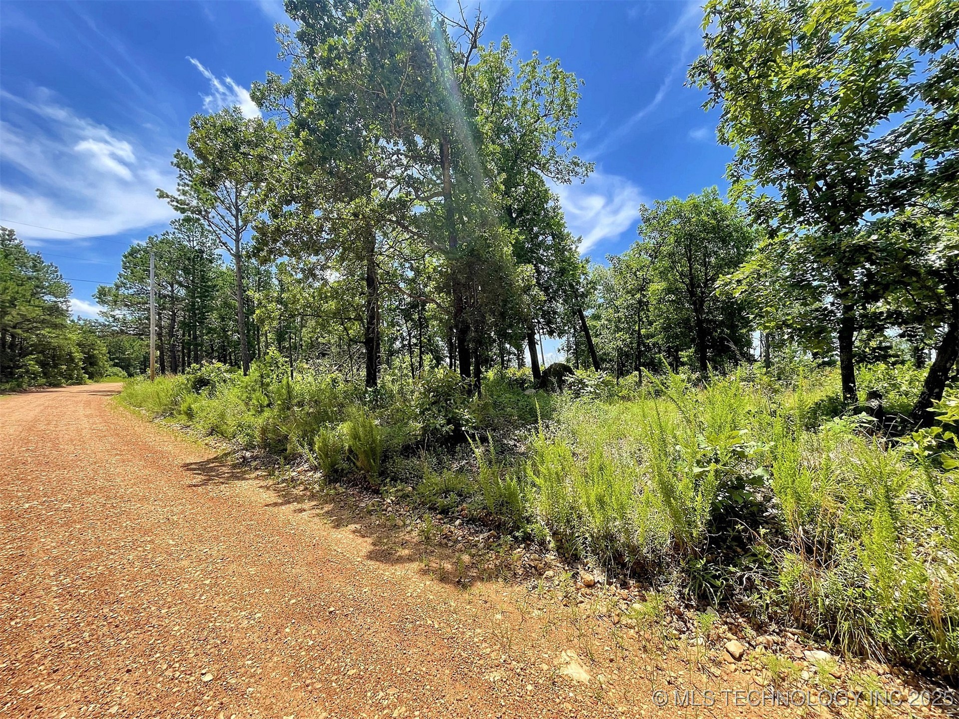 E 630 Road Property Photo 4