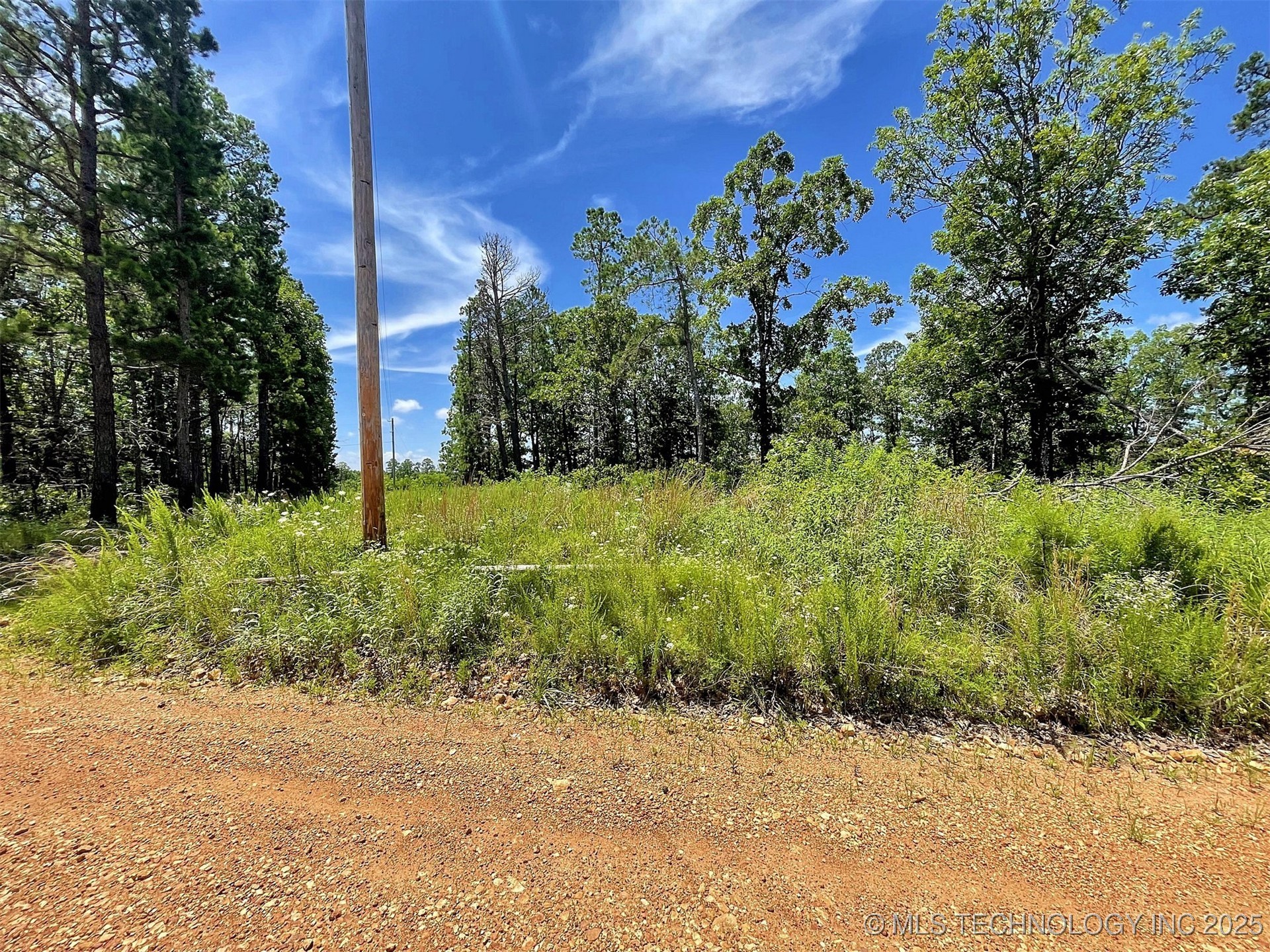 E 630 Road Property Photo 5