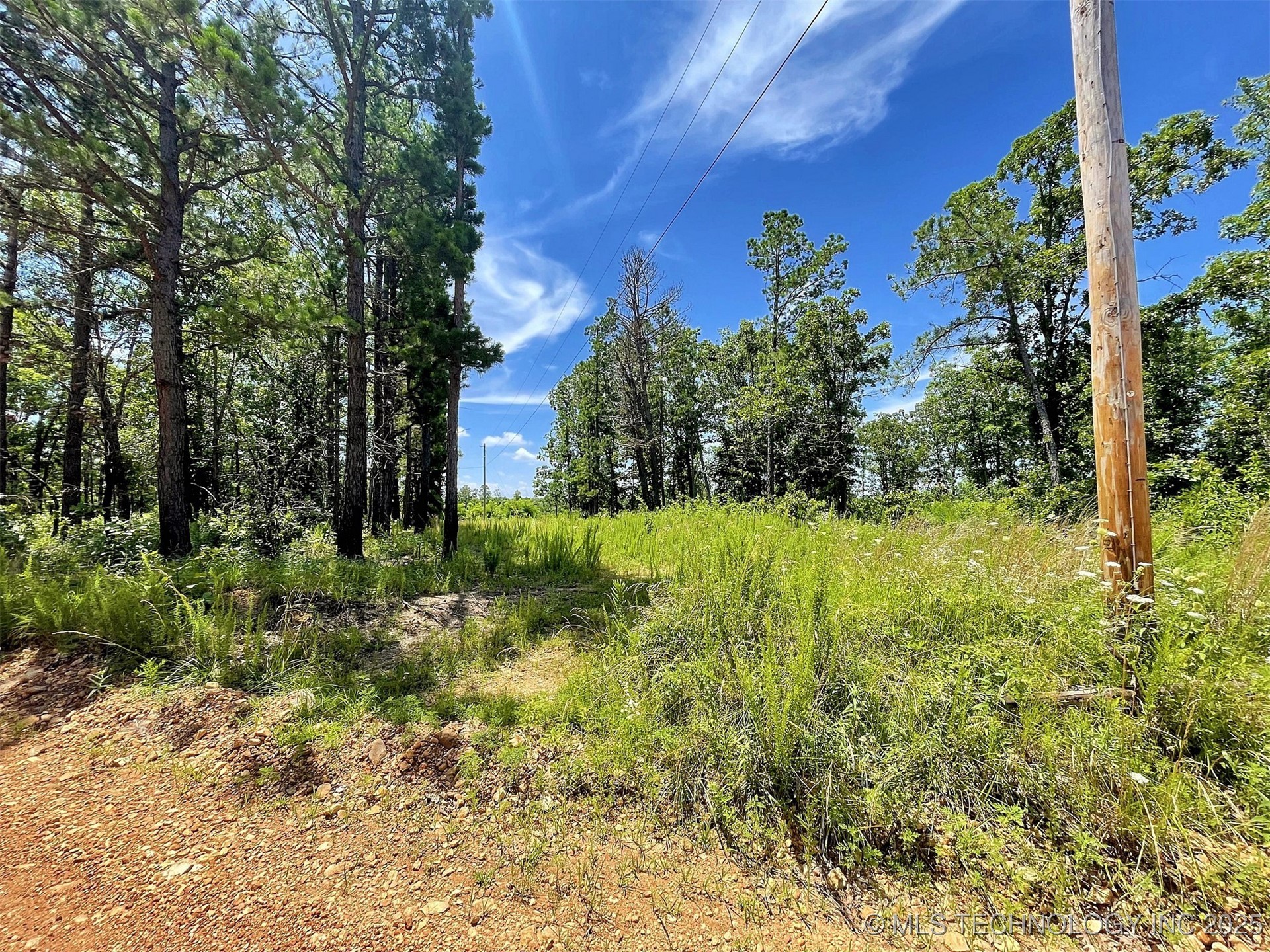 E 630 Road Property Photo 6