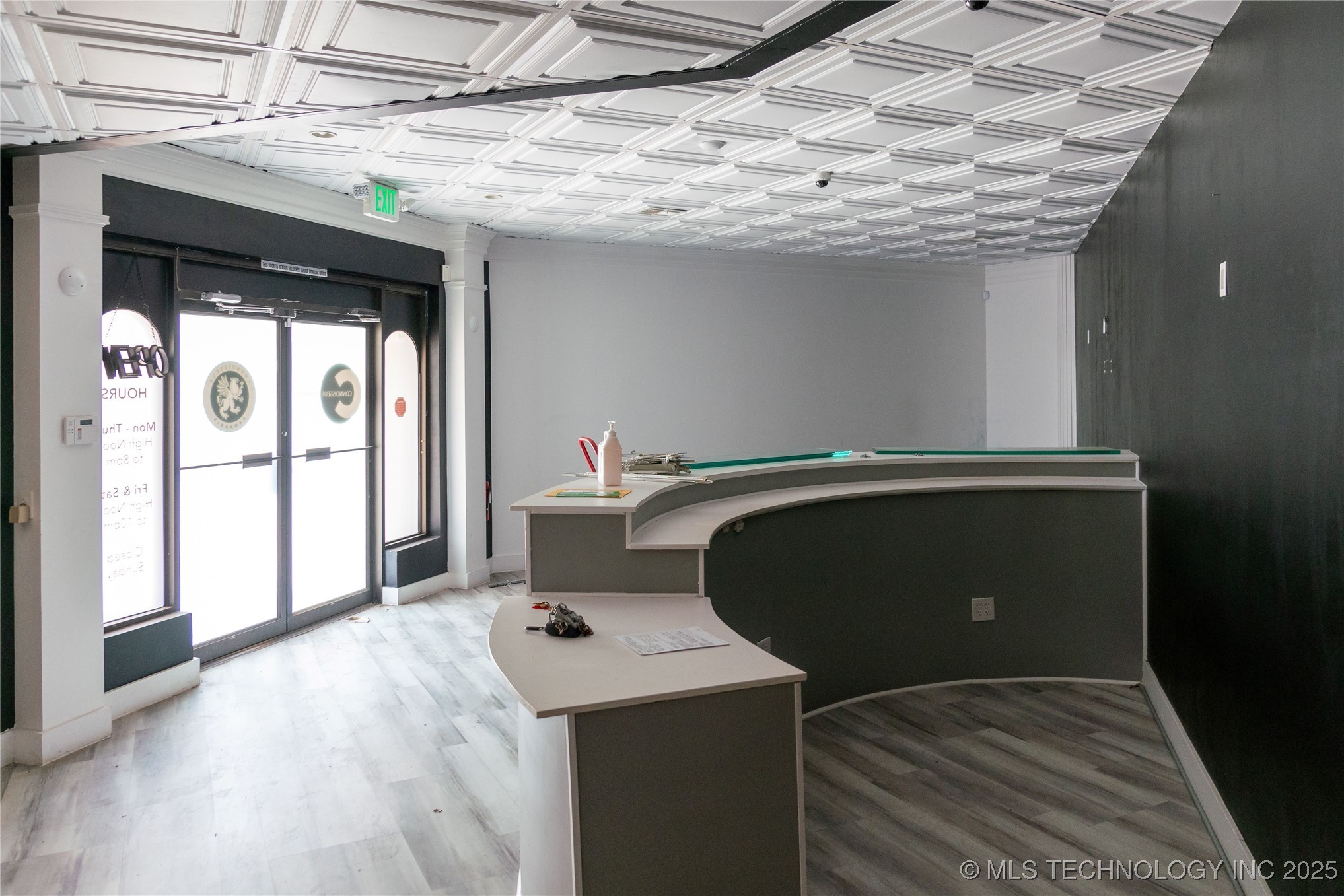 7033 S Memorial Avenue Property Photo 4