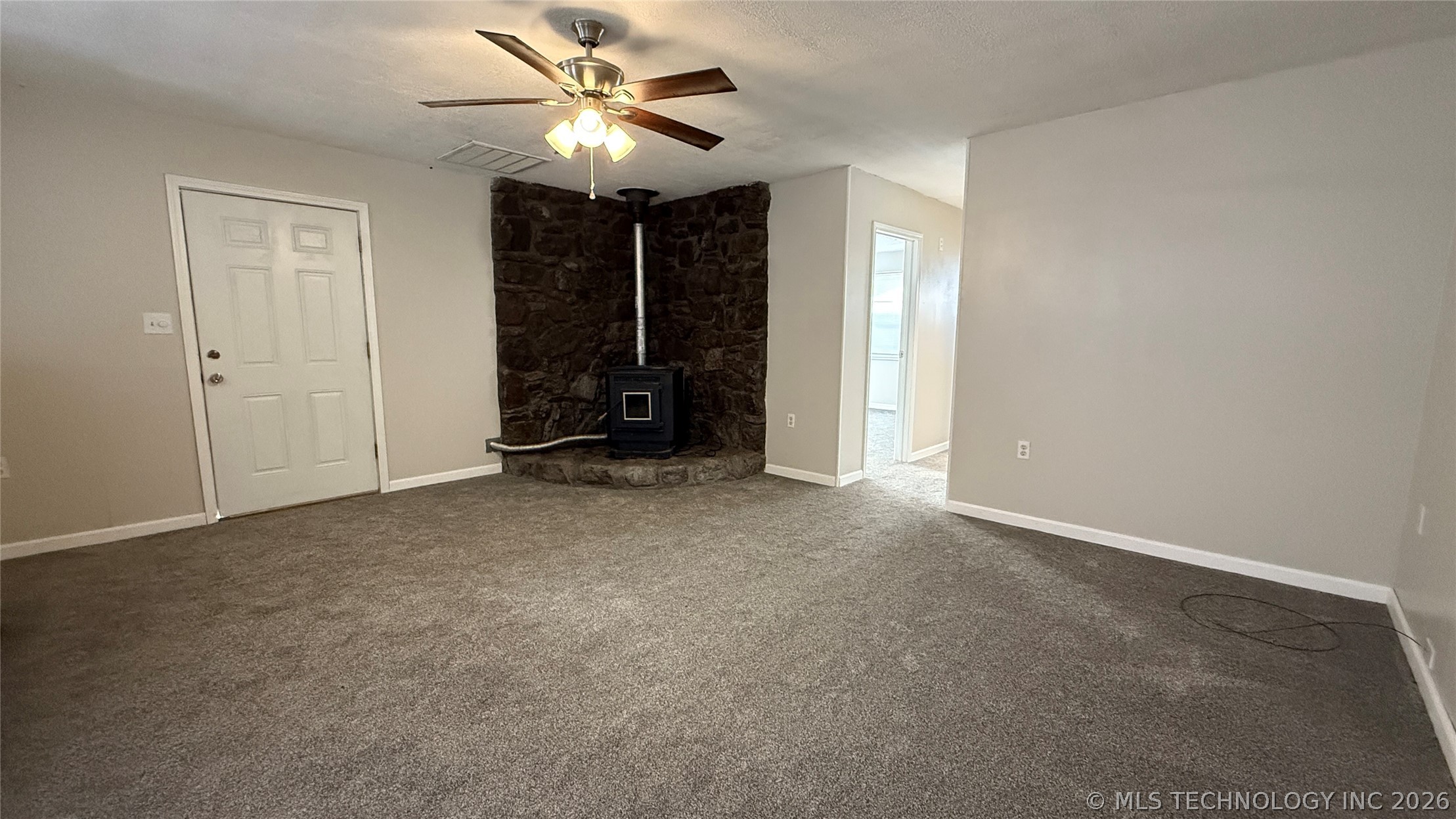 20596 E Whipperwill Road Property Photo 9