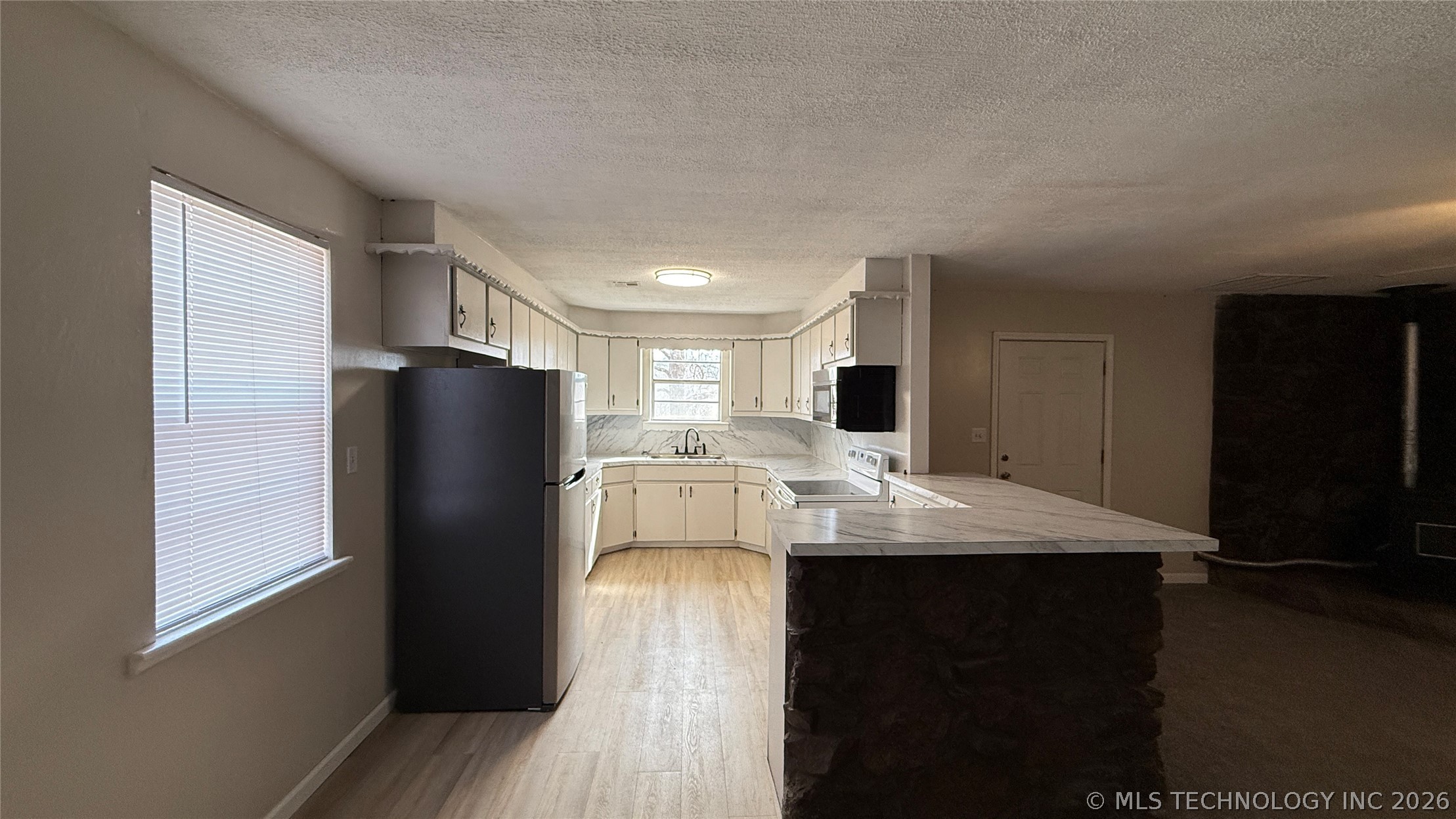 20596 E Whipperwill Road Property Photo 10