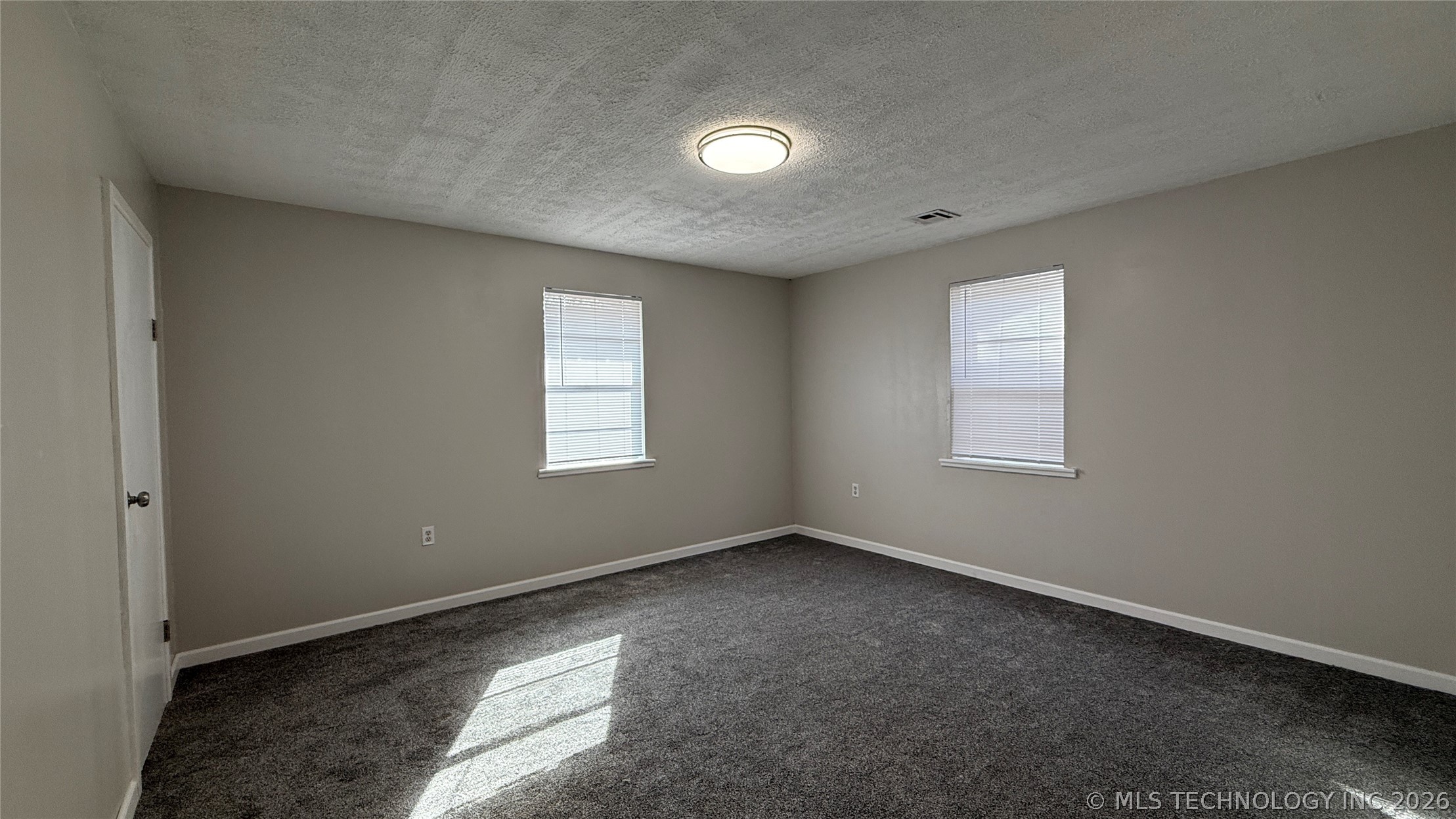 20596 E Whipperwill Road Property Photo 14