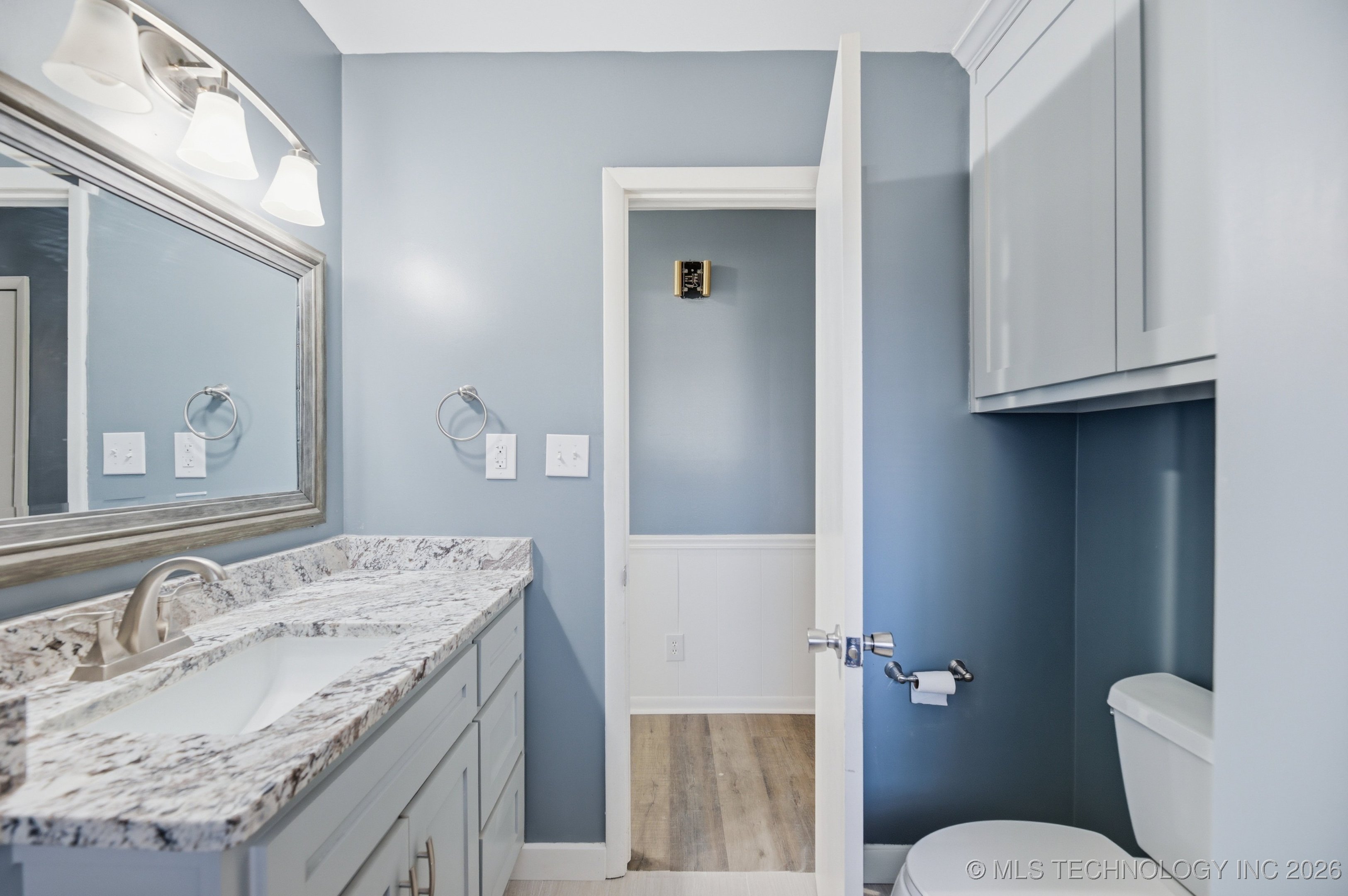 504 W Toledo Place Property Photo 15