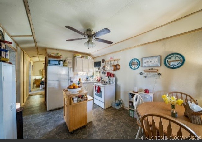 8420 S 145th West Avenue Property Photo 13