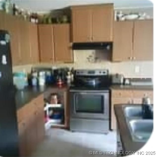 8420 S 145th West Avenue Property Photo 17