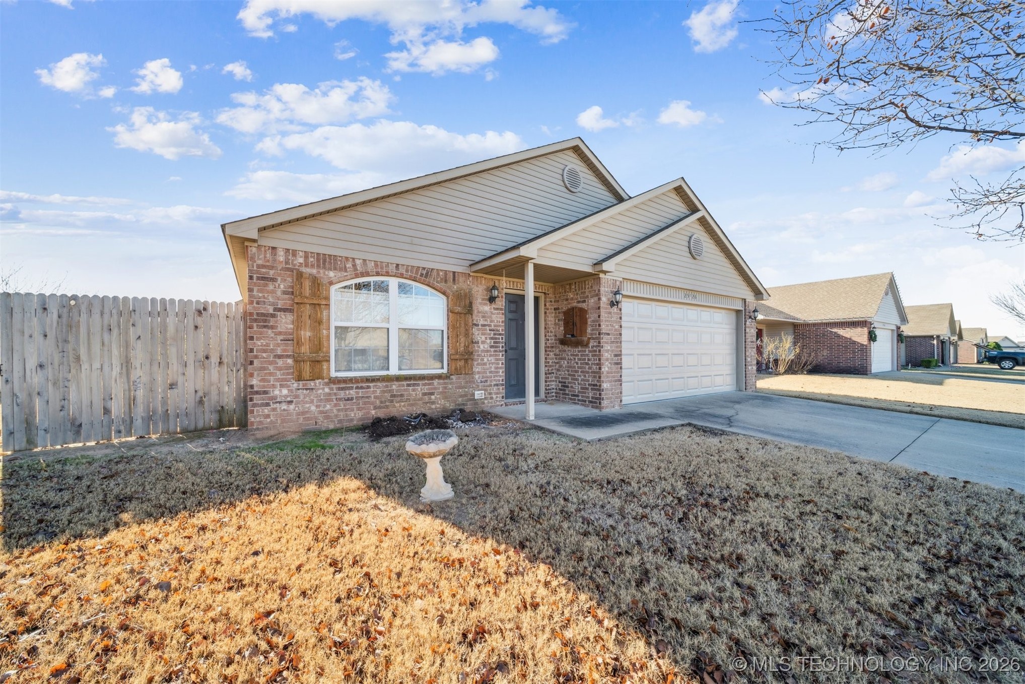 25926 E 89th Place S Property Photo 1