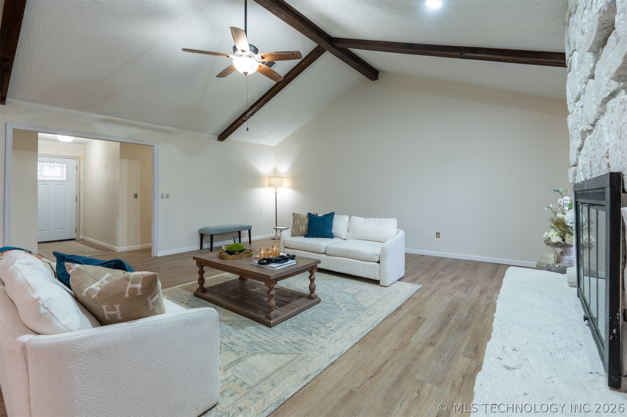 3106 S Beech Court Property Photo 7