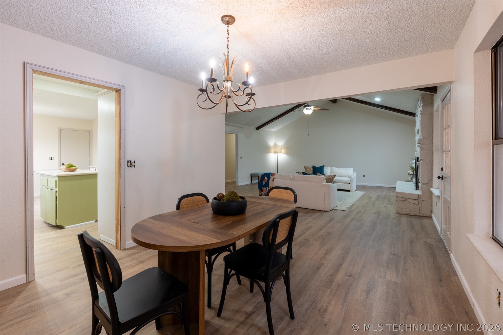 3106 S Beech Court Property Photo 15