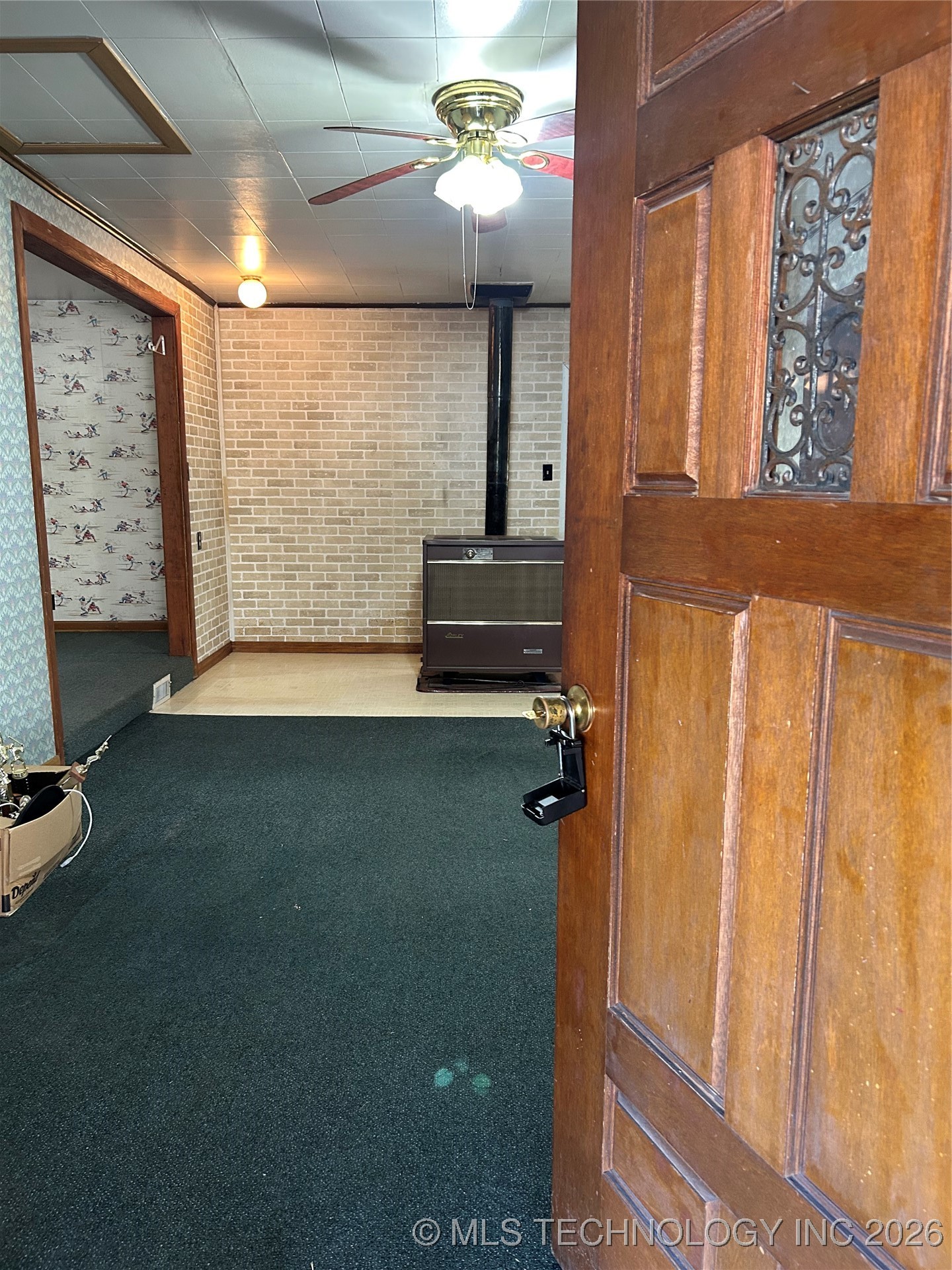 201 Northside Court Property Photo 3