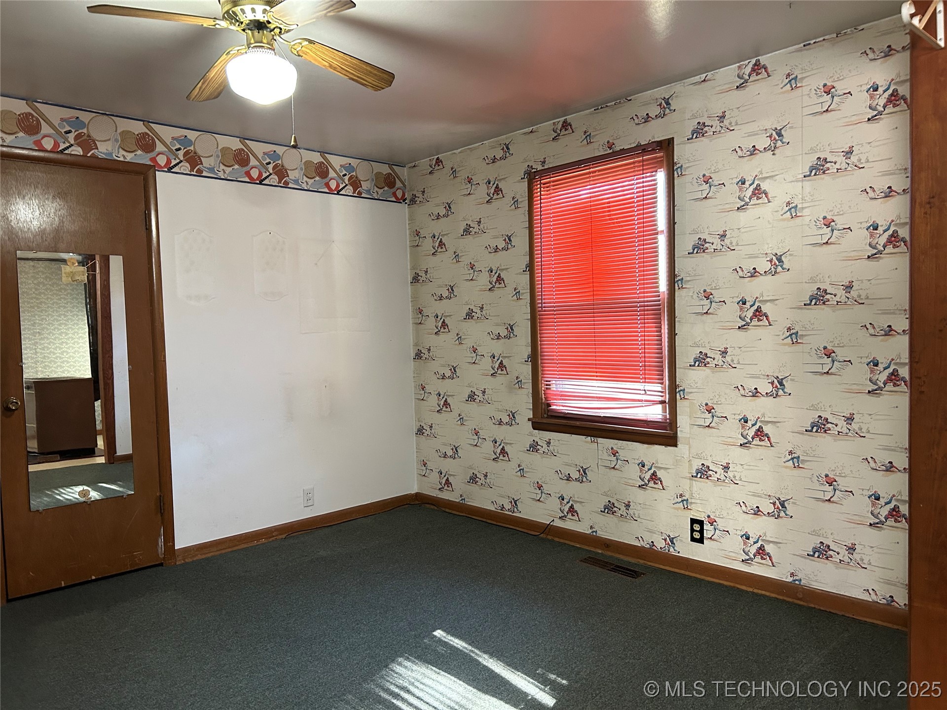 201 Northside Court Property Photo 7