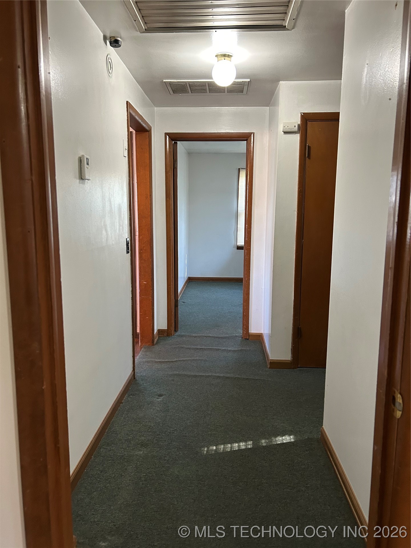 201 Northside Court Property Photo 9