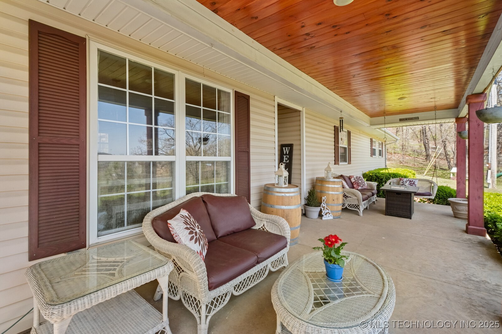 465561 Hwy 100 Property Photo 7