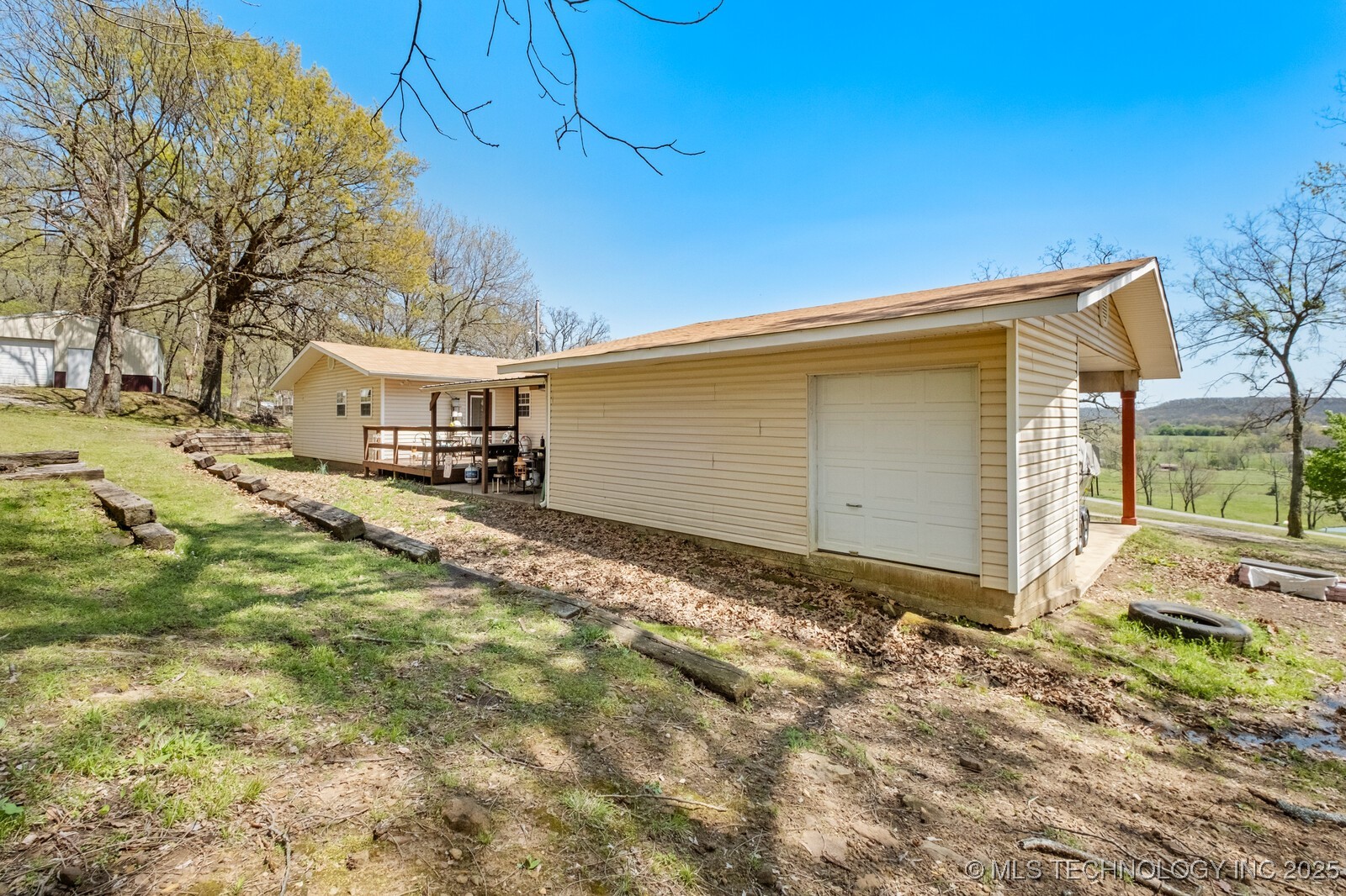 465561 Hwy 100 Property Photo 11