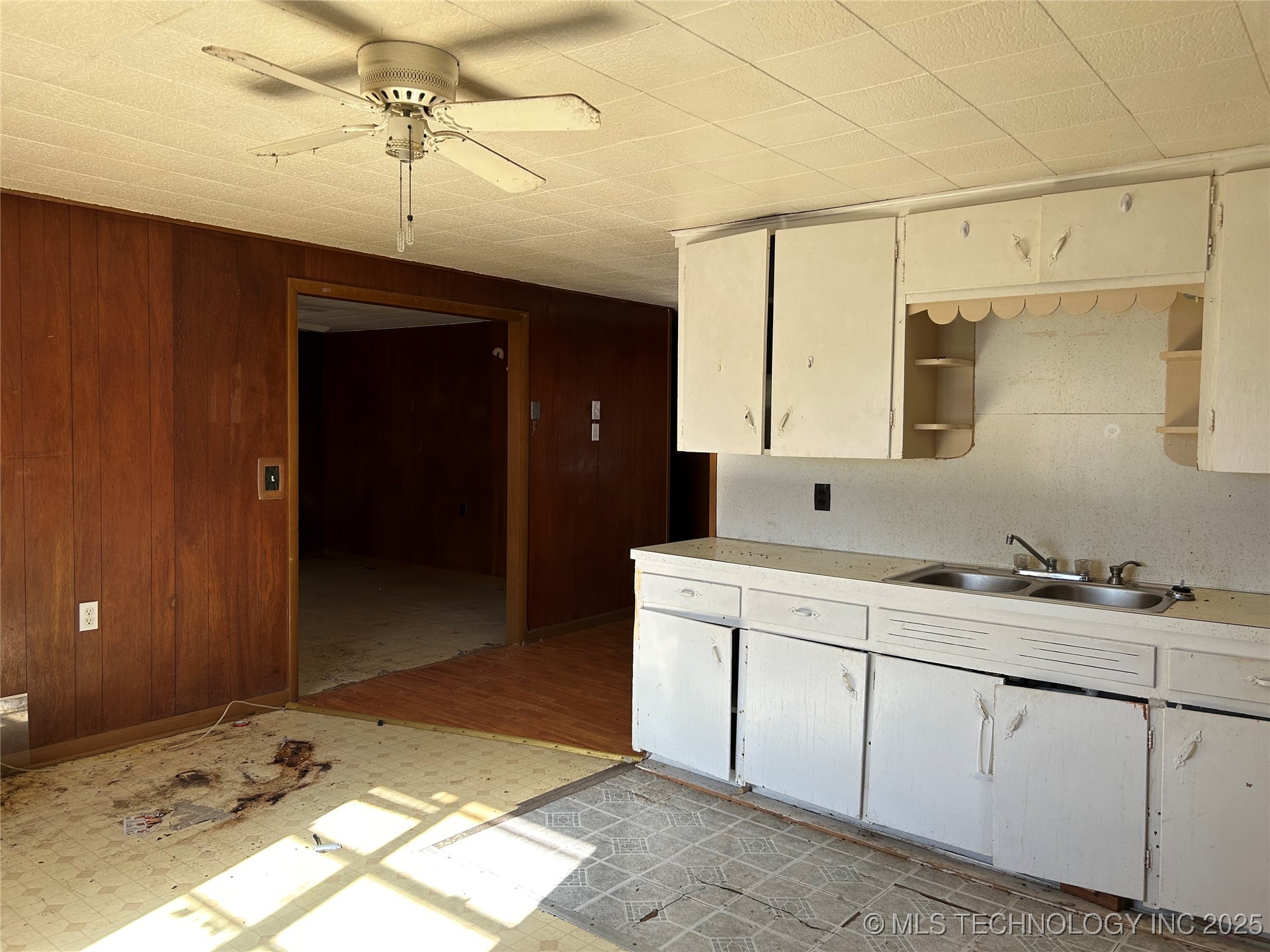 206 Northside Court Property Photo 7