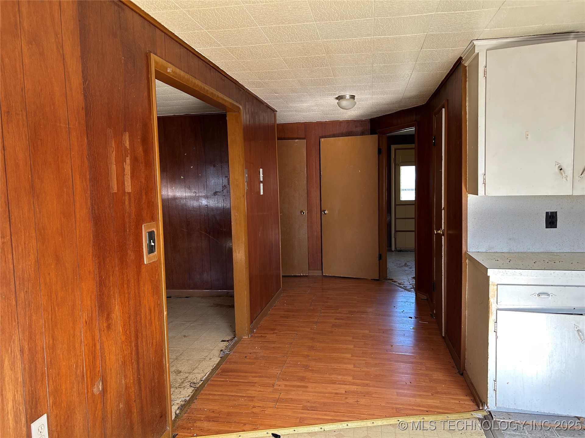 206 Northside Court Property Photo 9