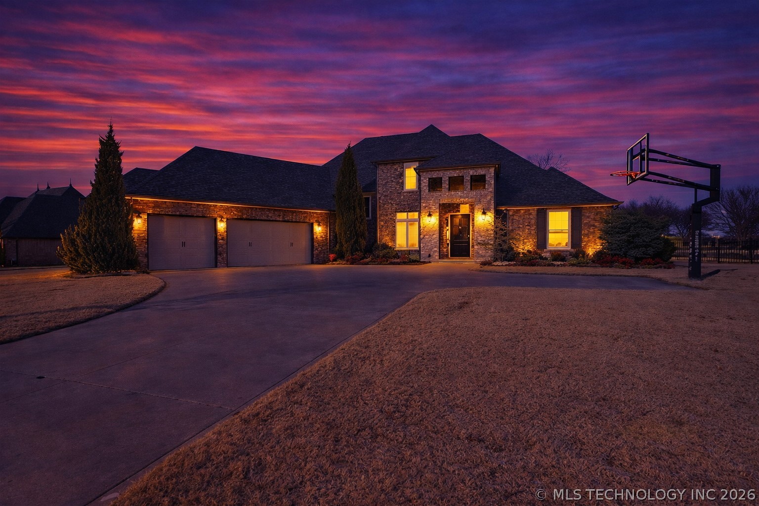 19063 E Twin Creeks Drive Property Photo 1